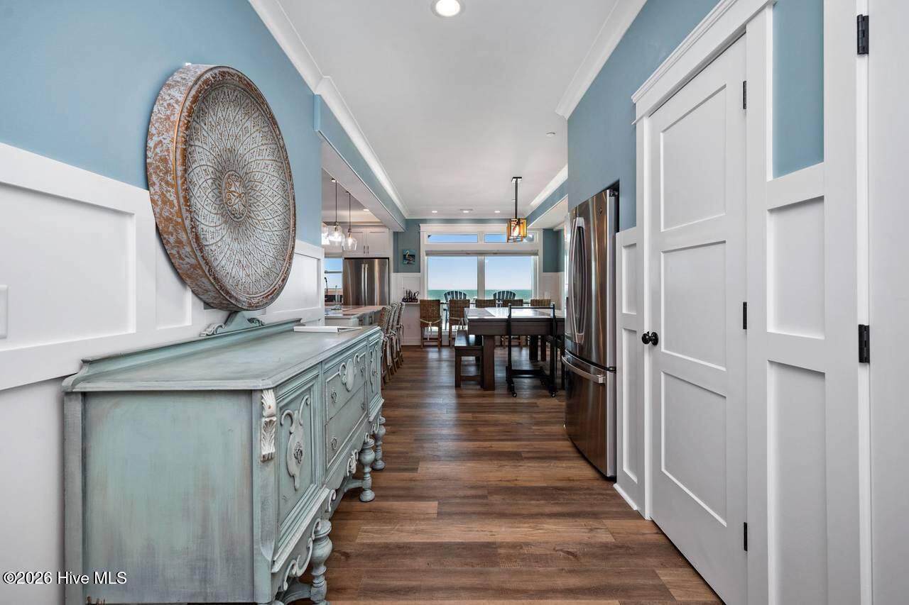 5429 W Beach Drive