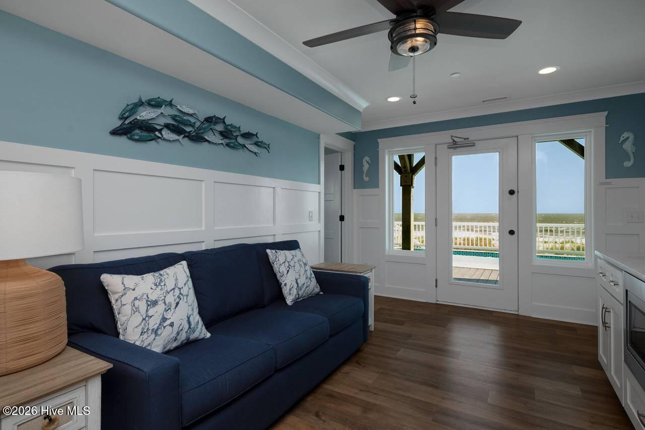 5429 W Beach Drive