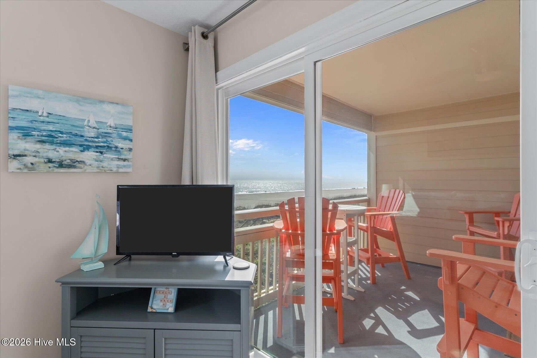 1000 Caswell Beach Road 302