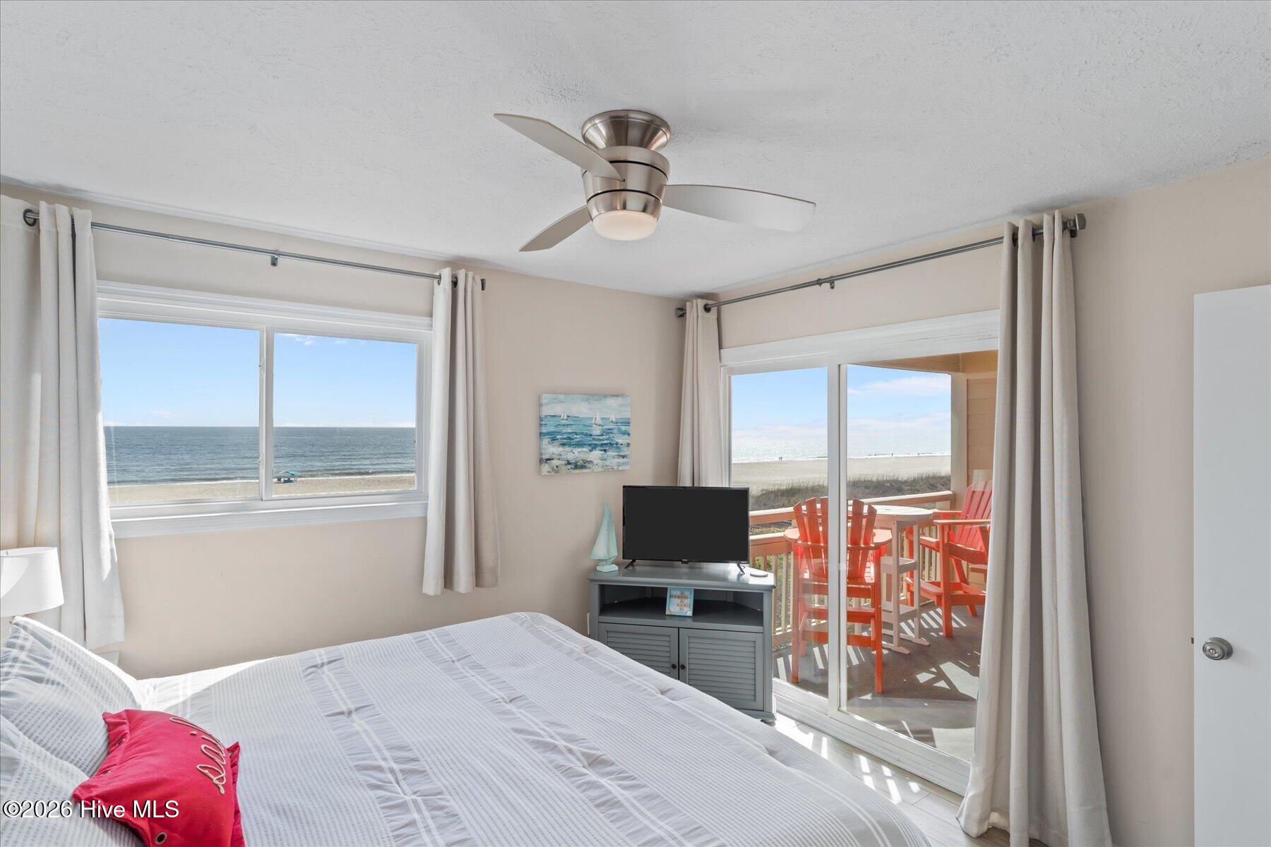 1000 Caswell Beach Road 302
