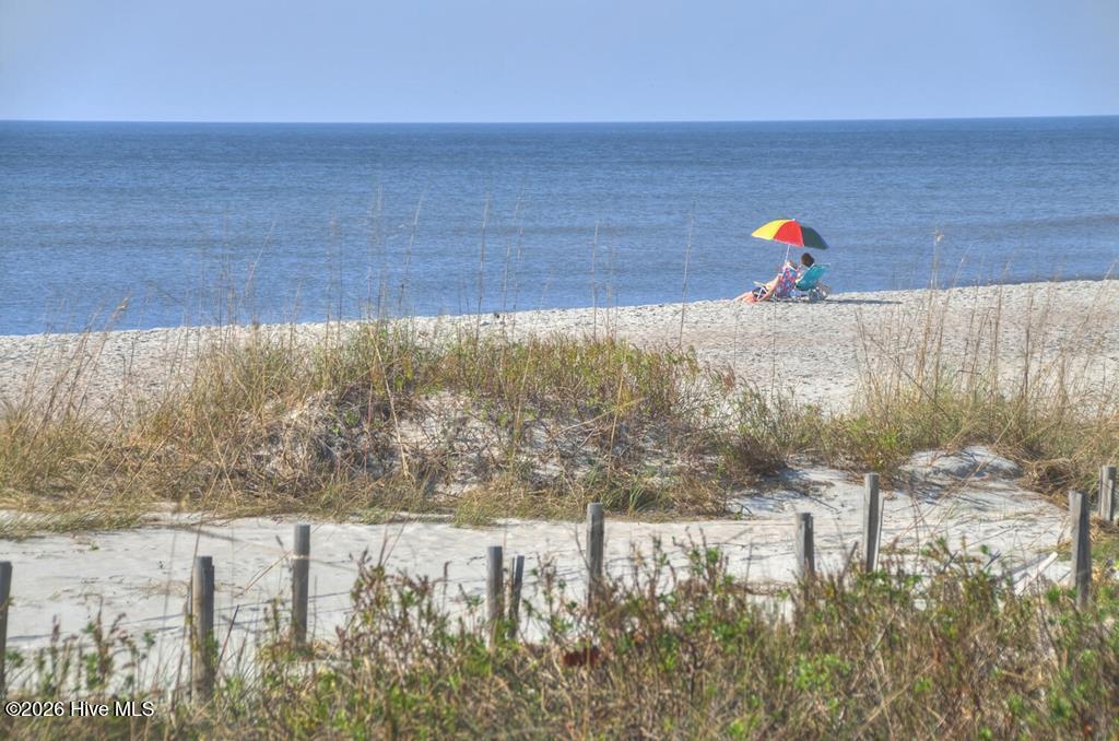 101 6 W Oak Island Drive