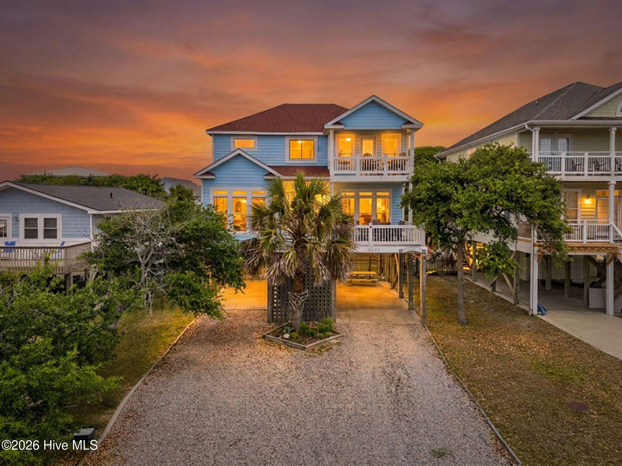 1616 E Dolphin Drive
