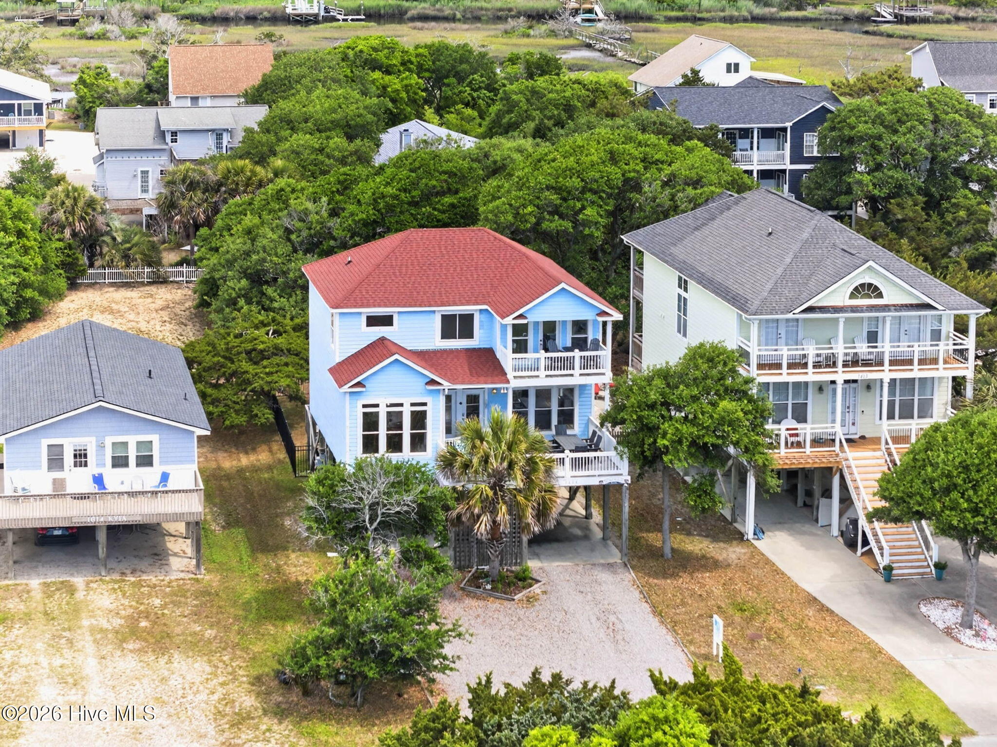 1616 E Dolphin Drive