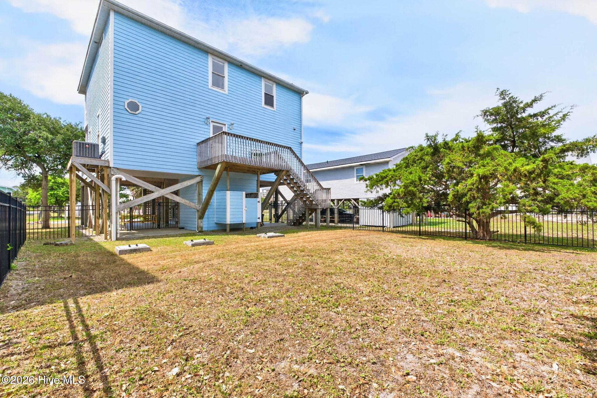 1616 E Dolphin Drive