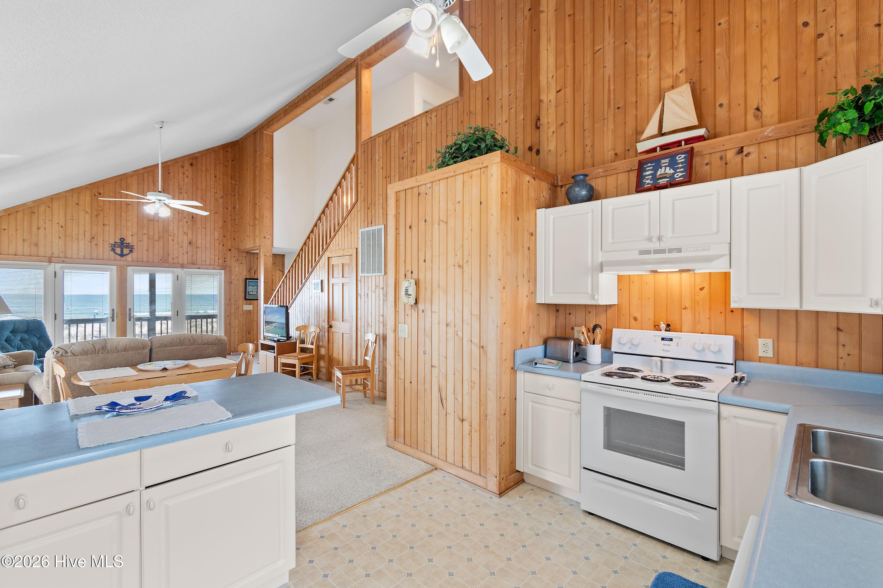 2203 E Beach Drive