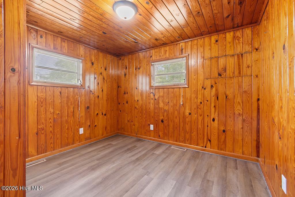 129 NE 18th Street NE