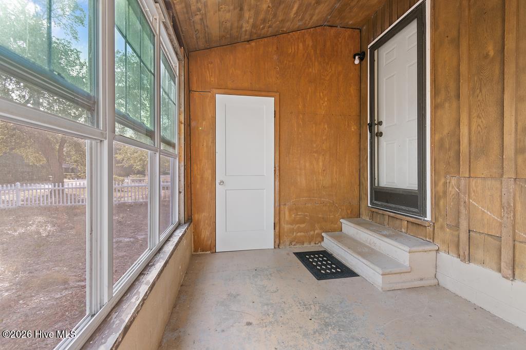129 NE 18th Street NE