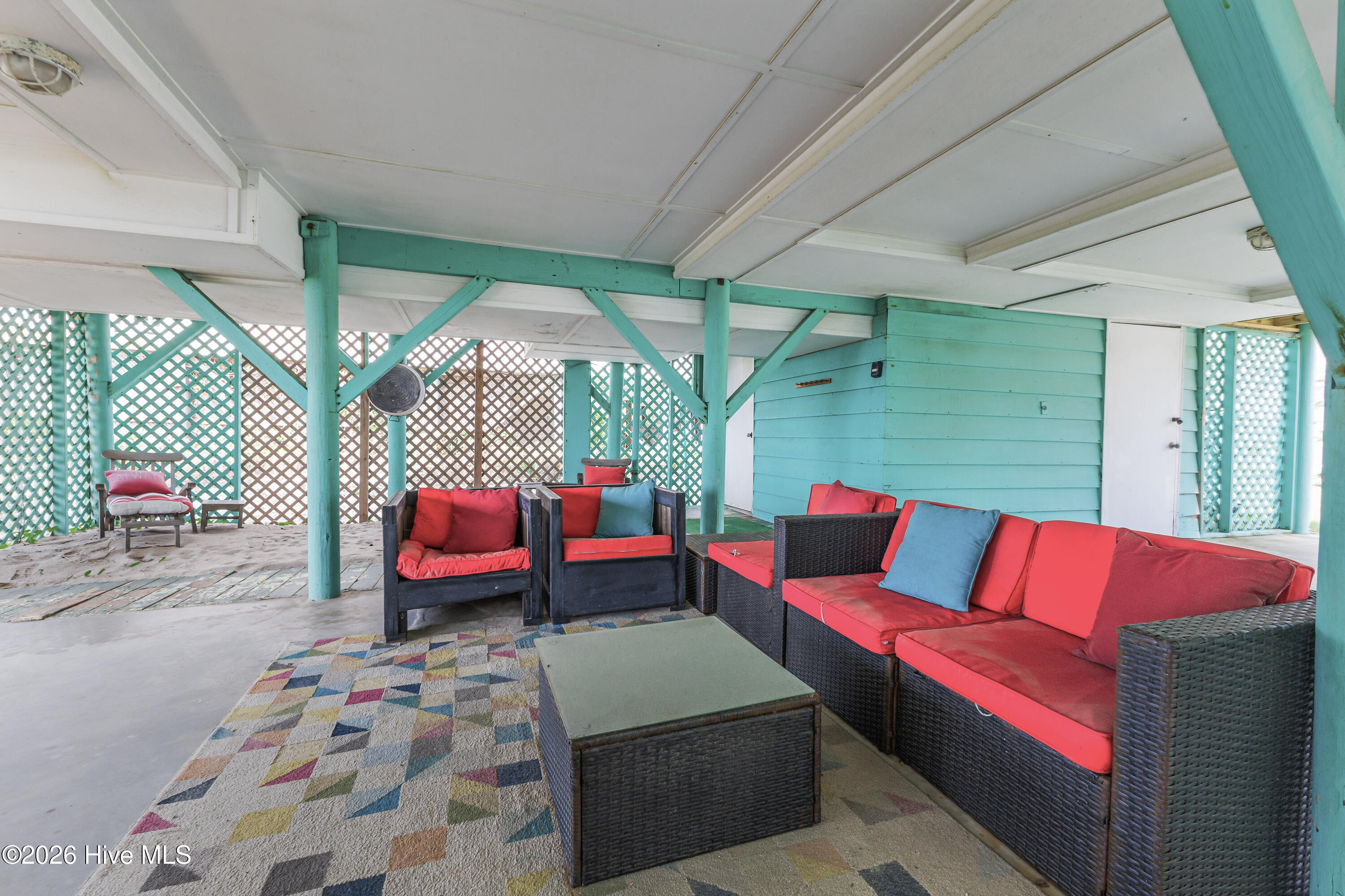 3325 W Beach Drive
