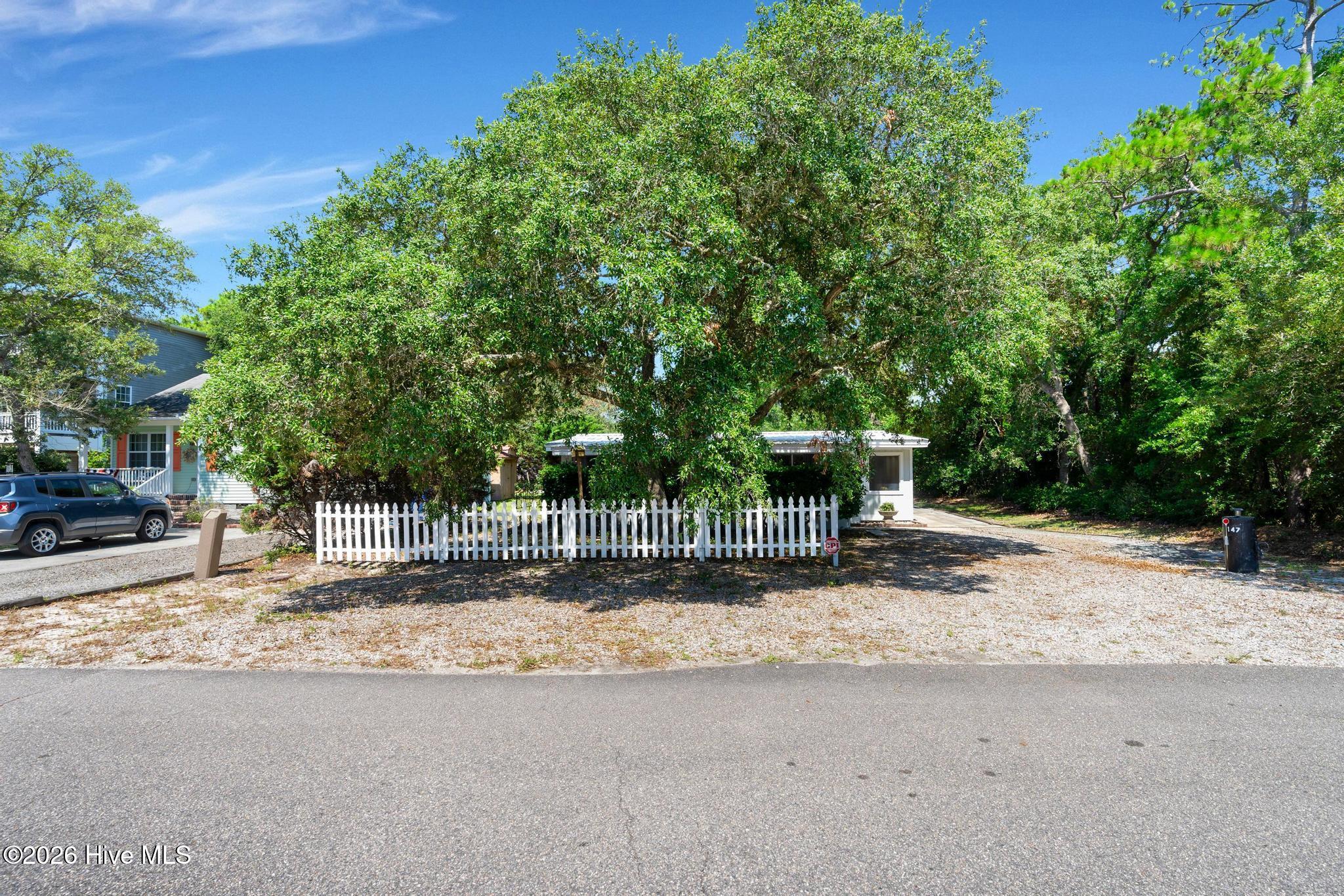 147 NW 10th Street