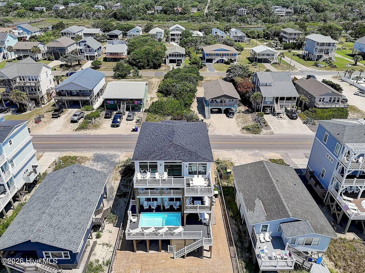 923 E Beach Drive