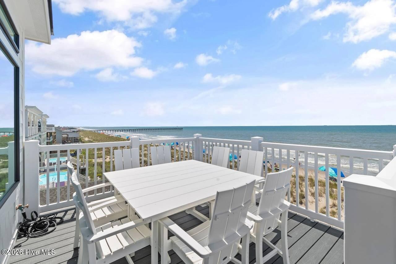 923 E Beach Drive