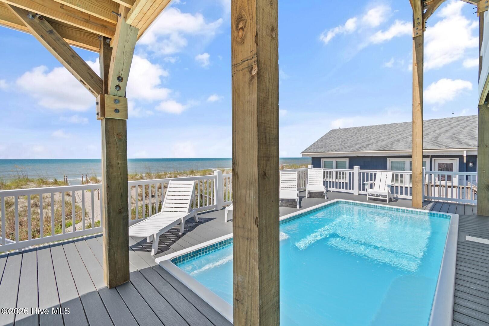 923 E Beach Drive