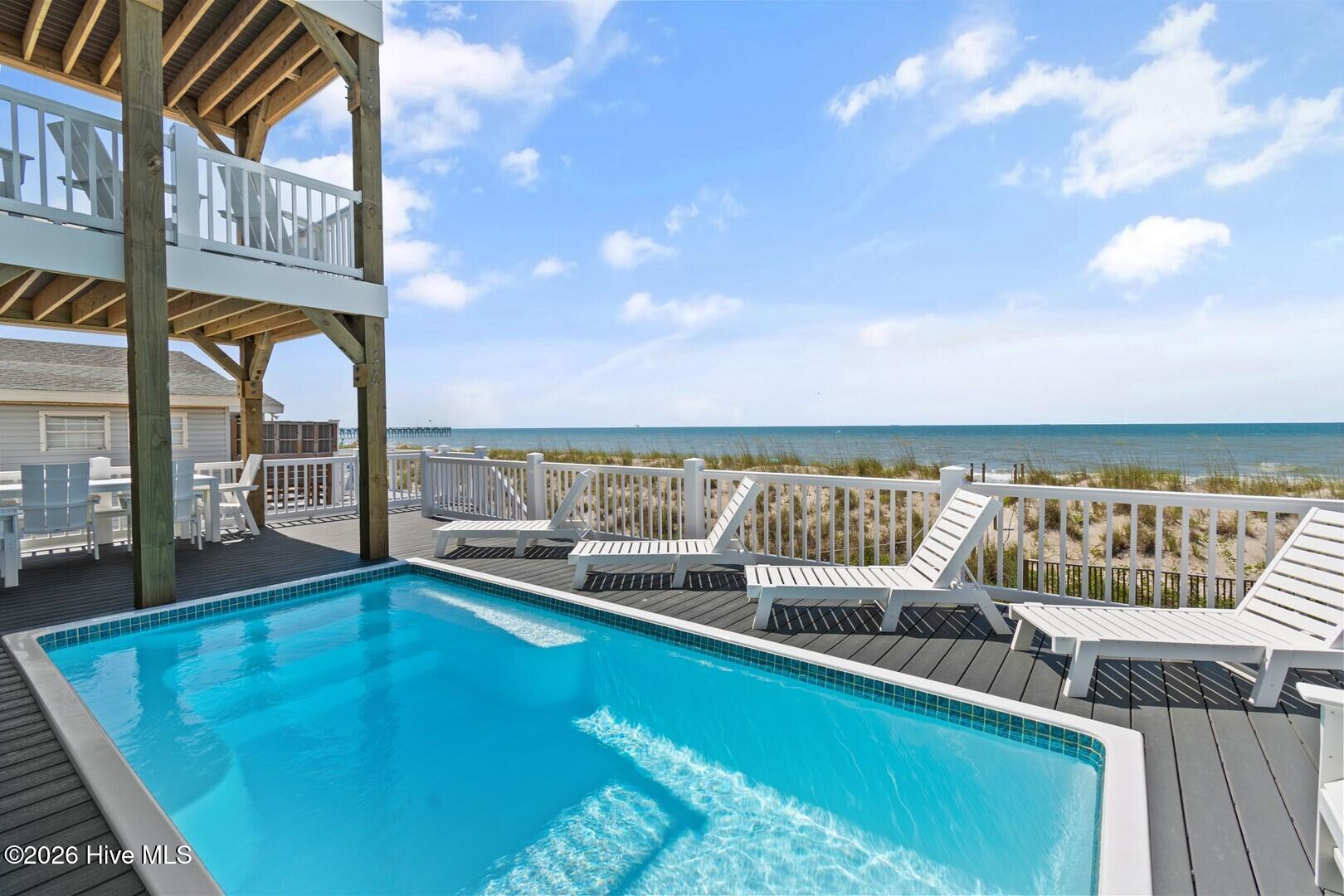 923 E Beach Drive