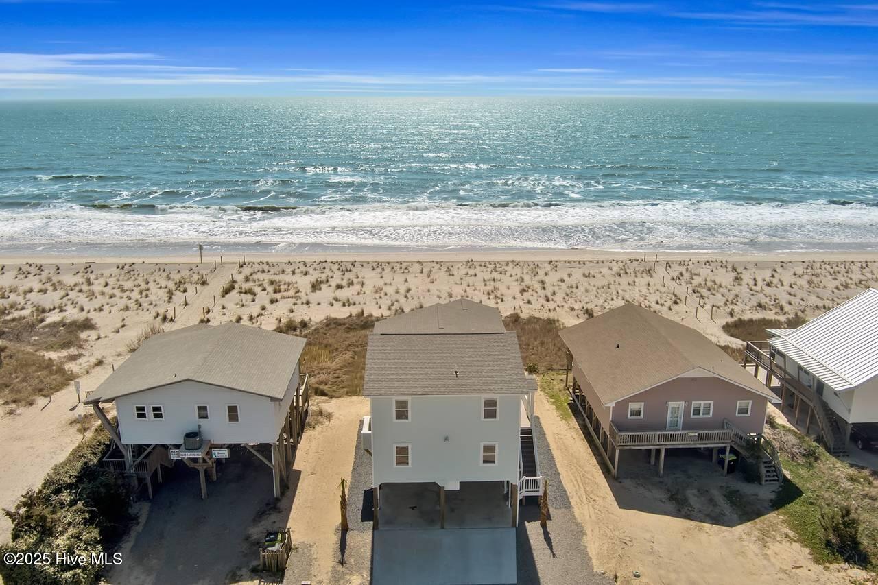3527 E Beach Drive
