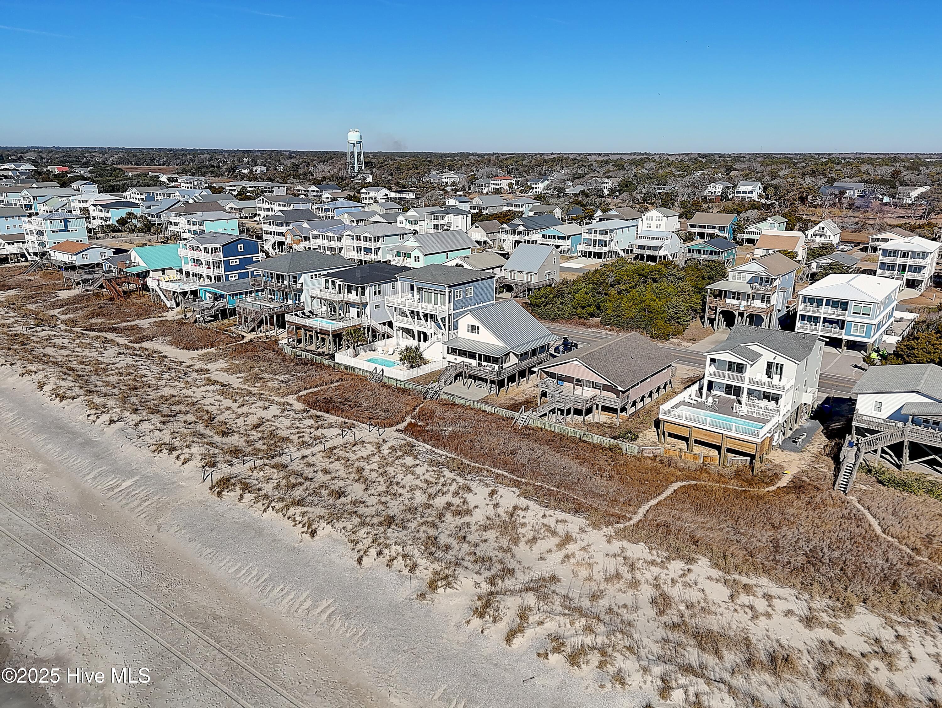3527 E Beach Drive