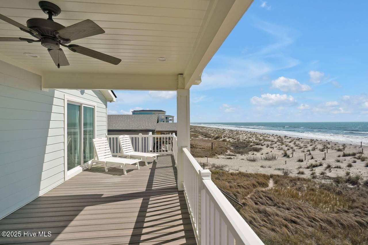 3527 E Beach Drive