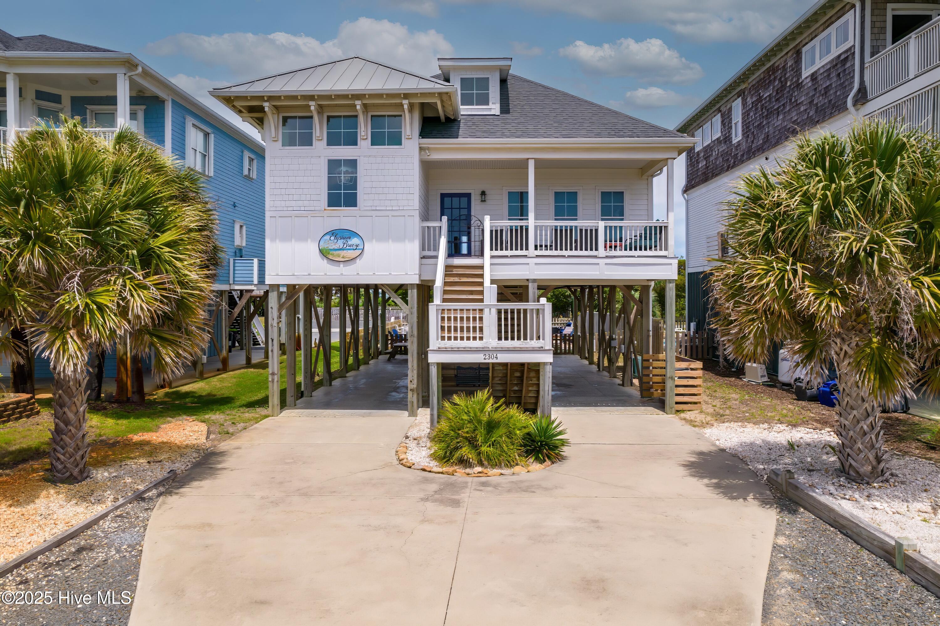 2304 W Dolphin Drive