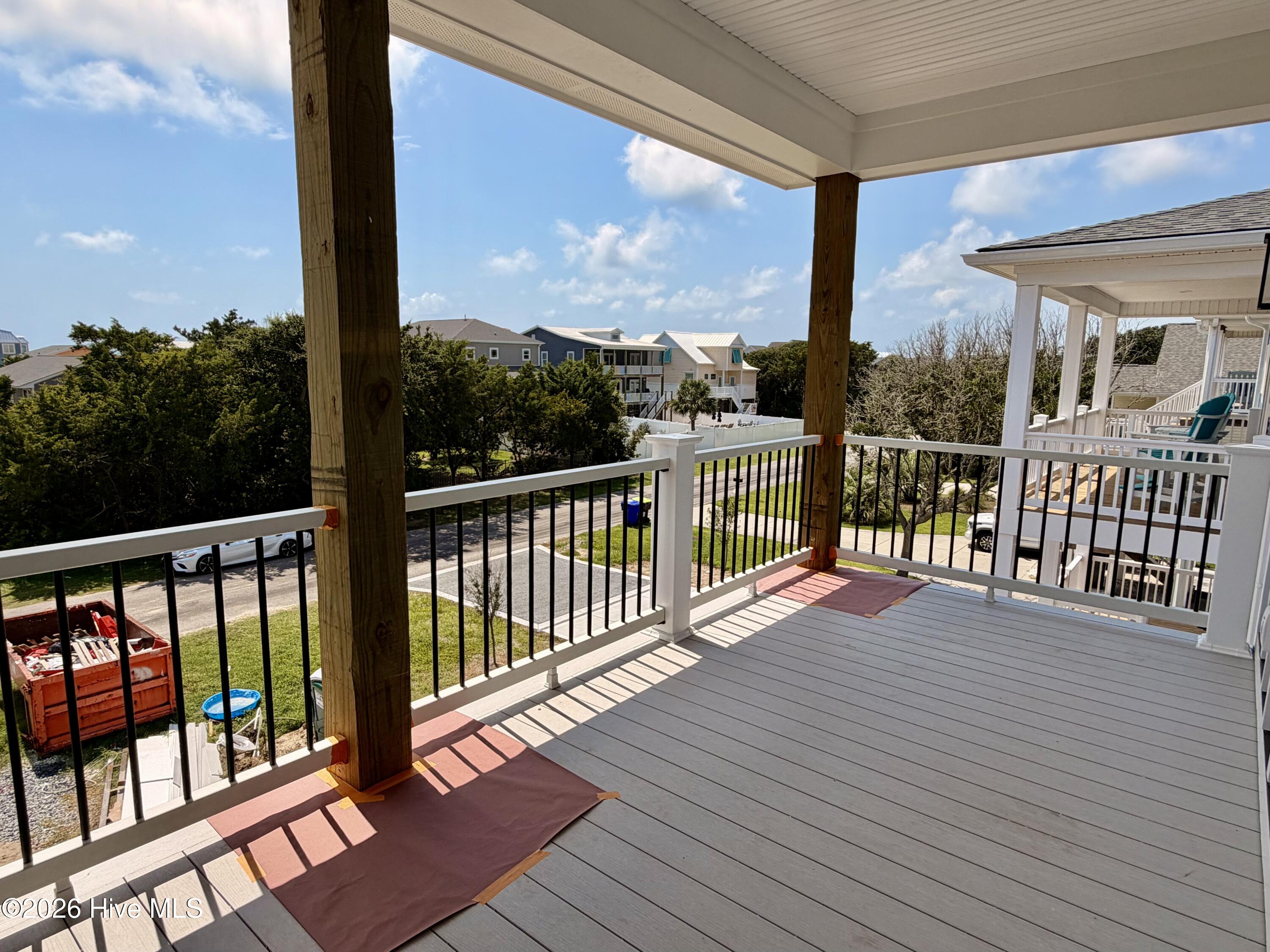 206 W Pelican Drive