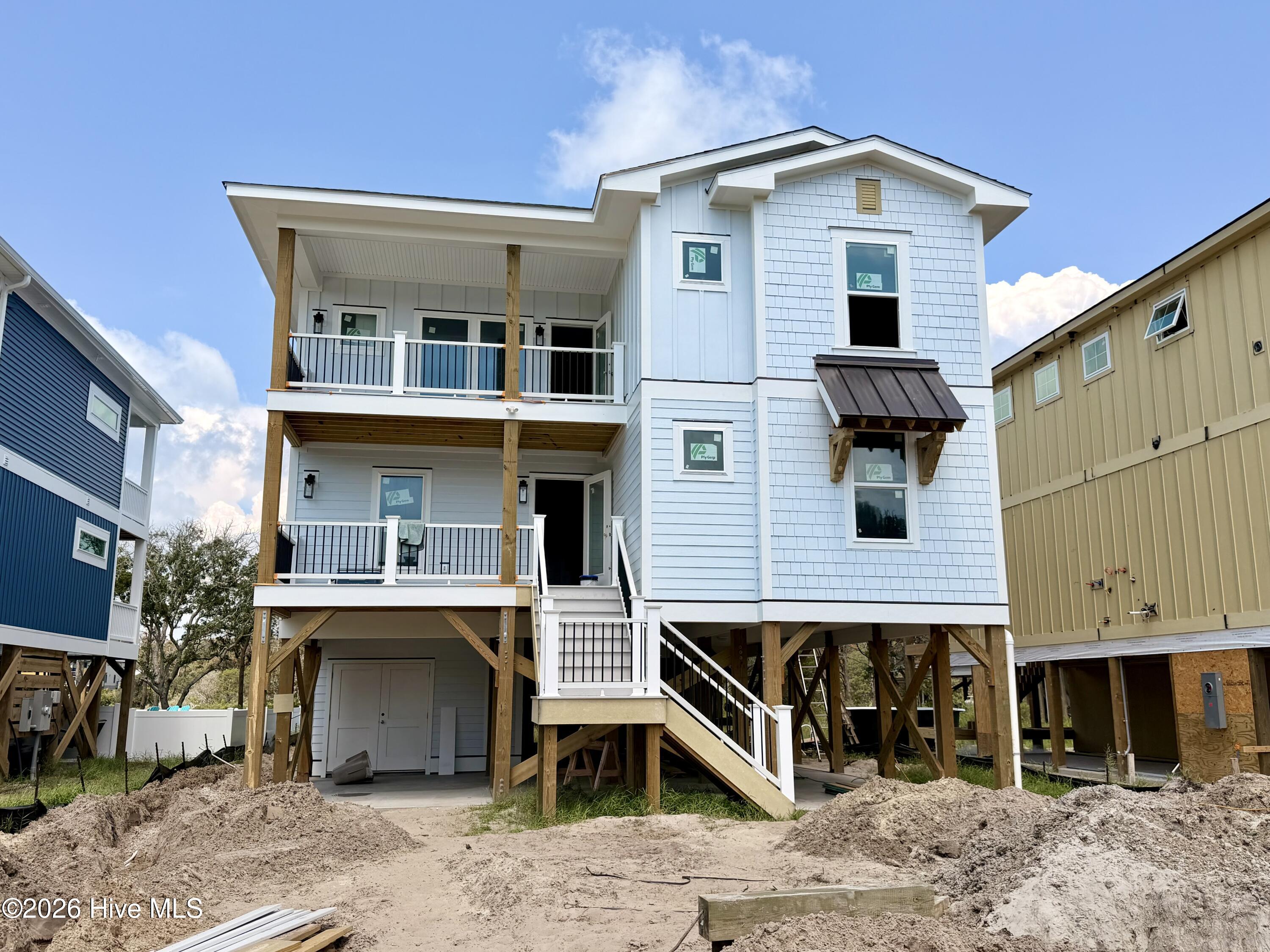206 W Pelican Drive