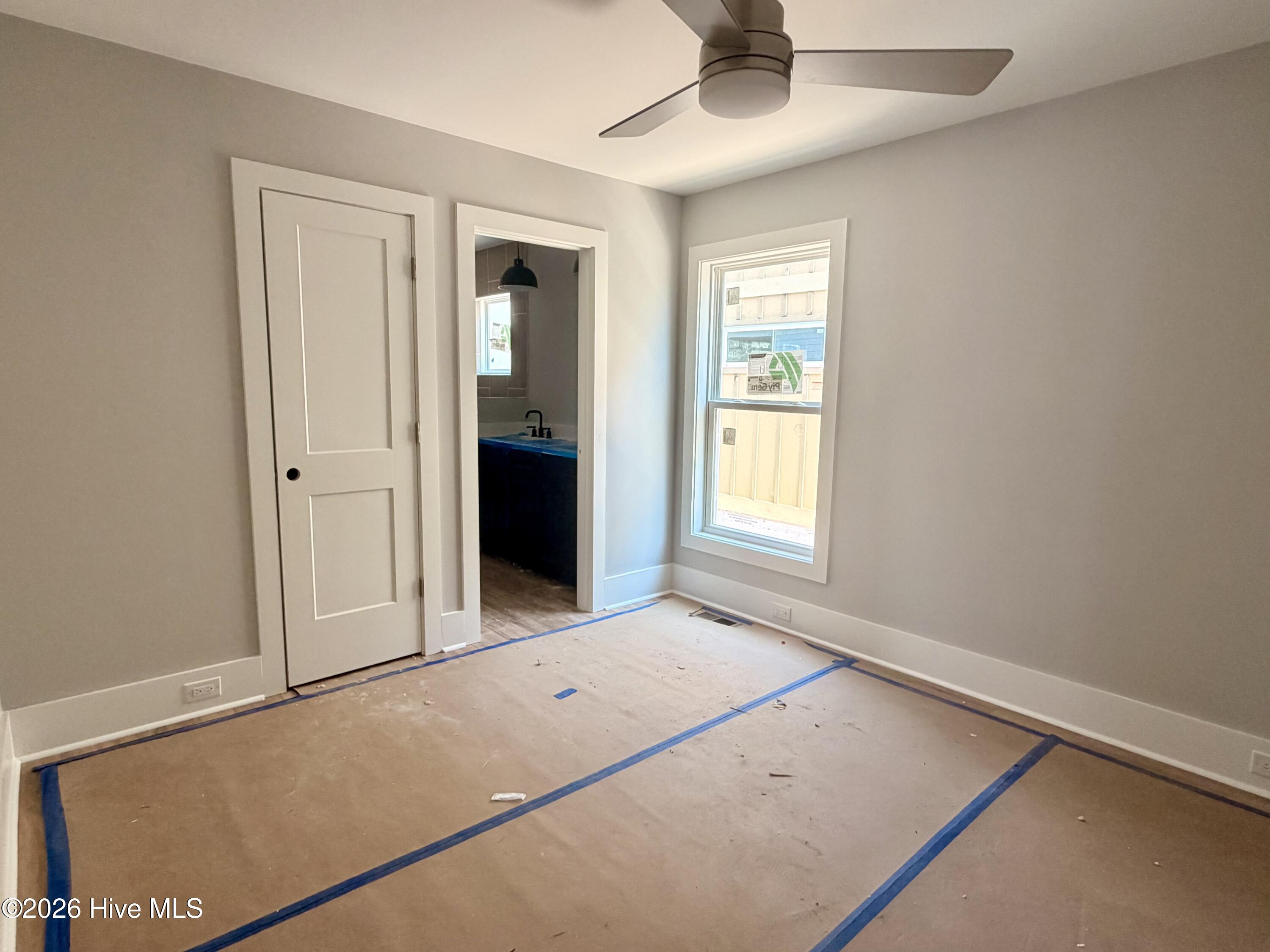 206 W Pelican Drive