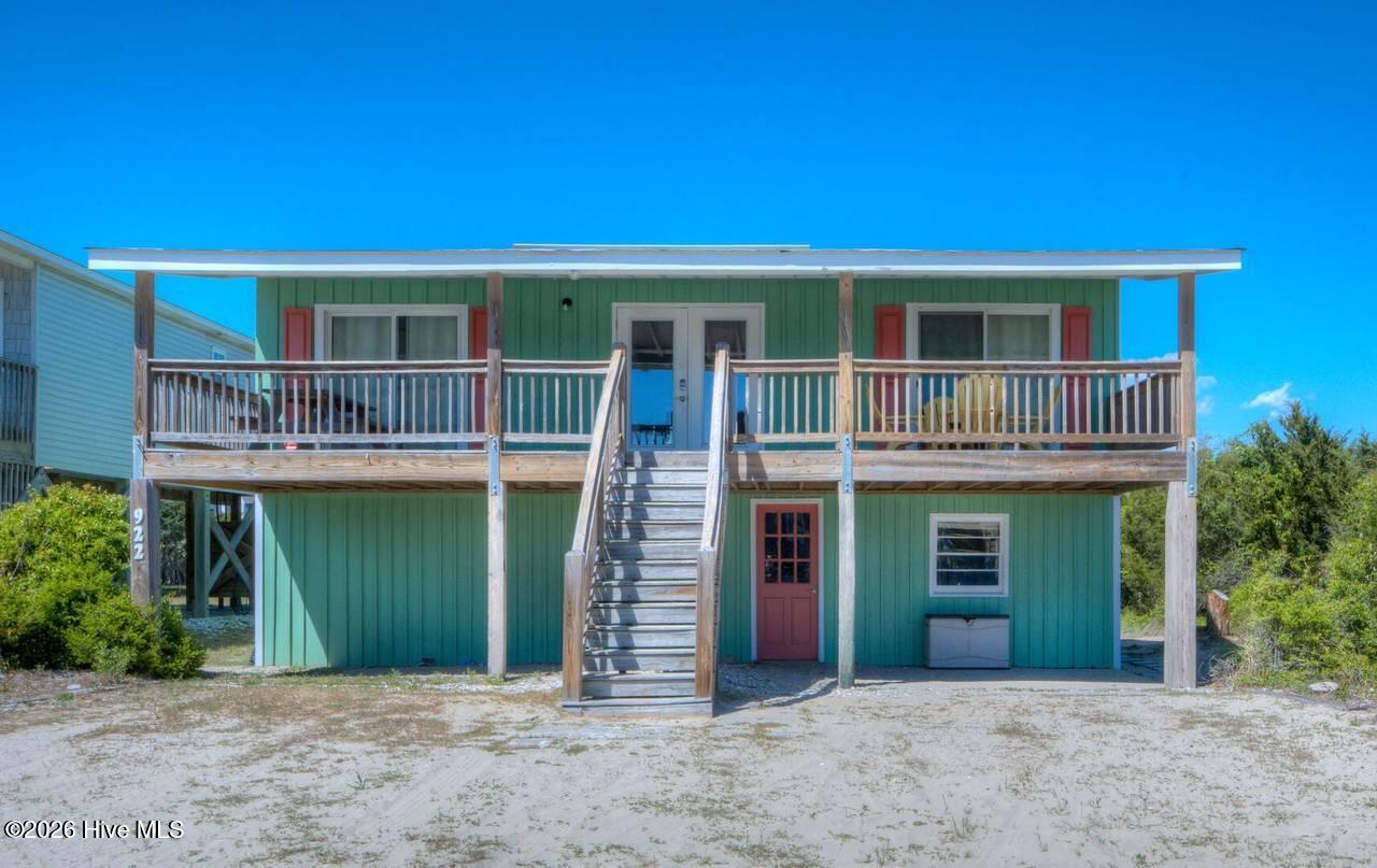 922 E Beach Drive