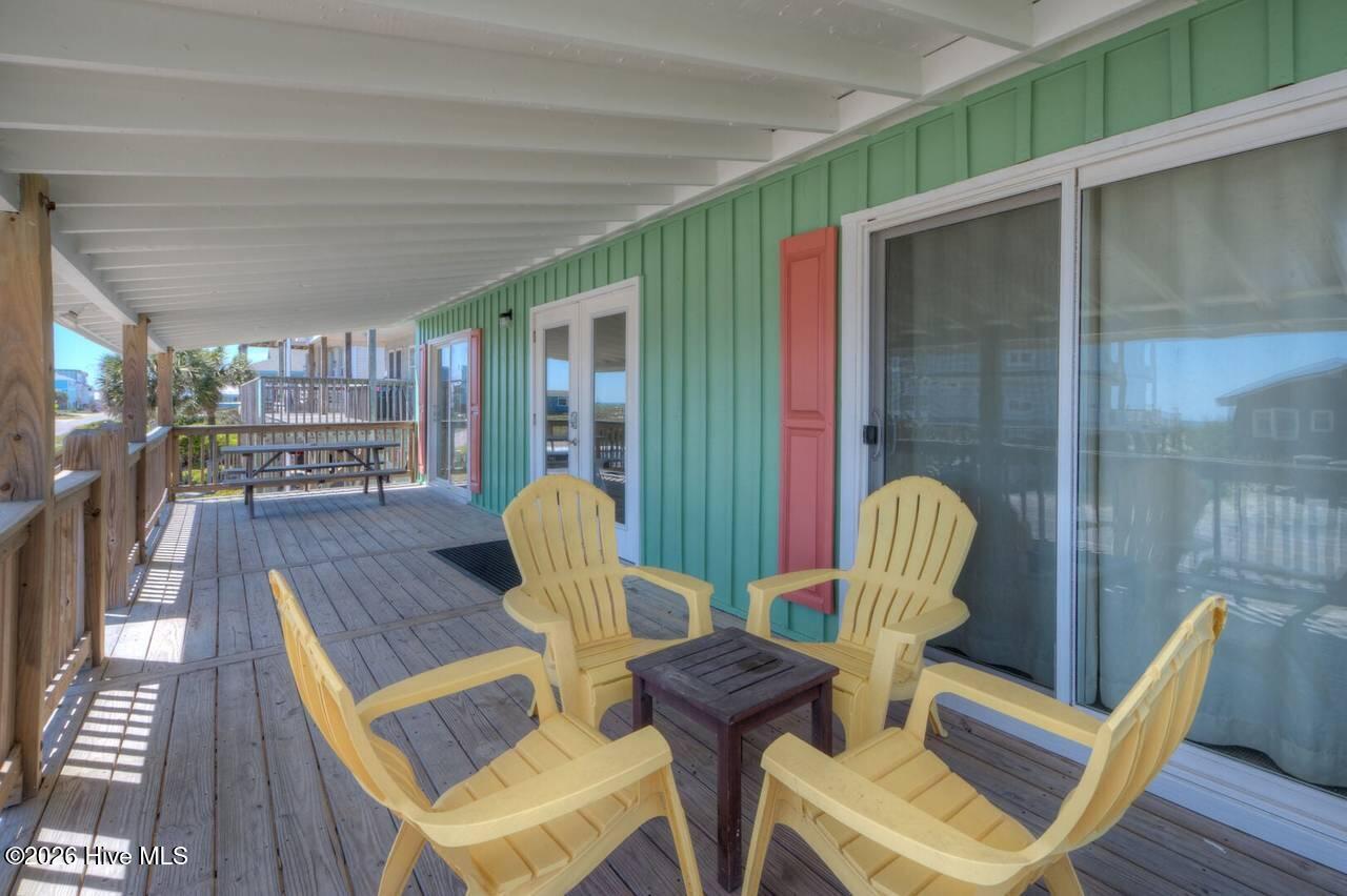 922 E Beach Drive