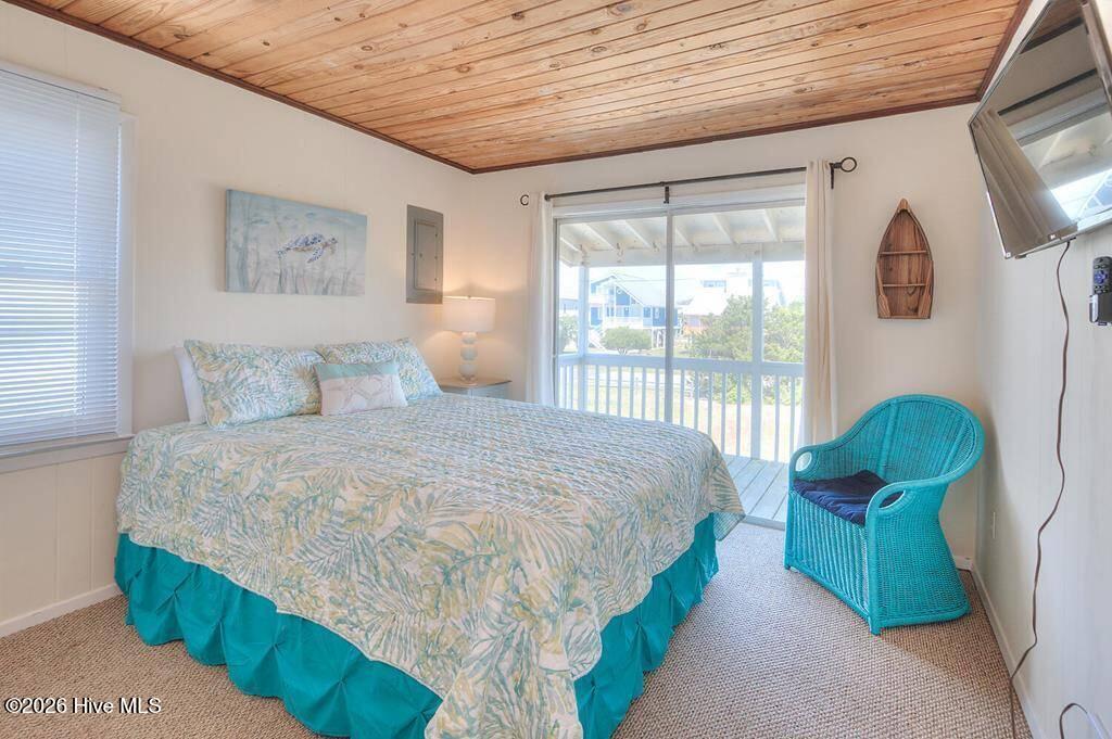 922 E Beach Drive