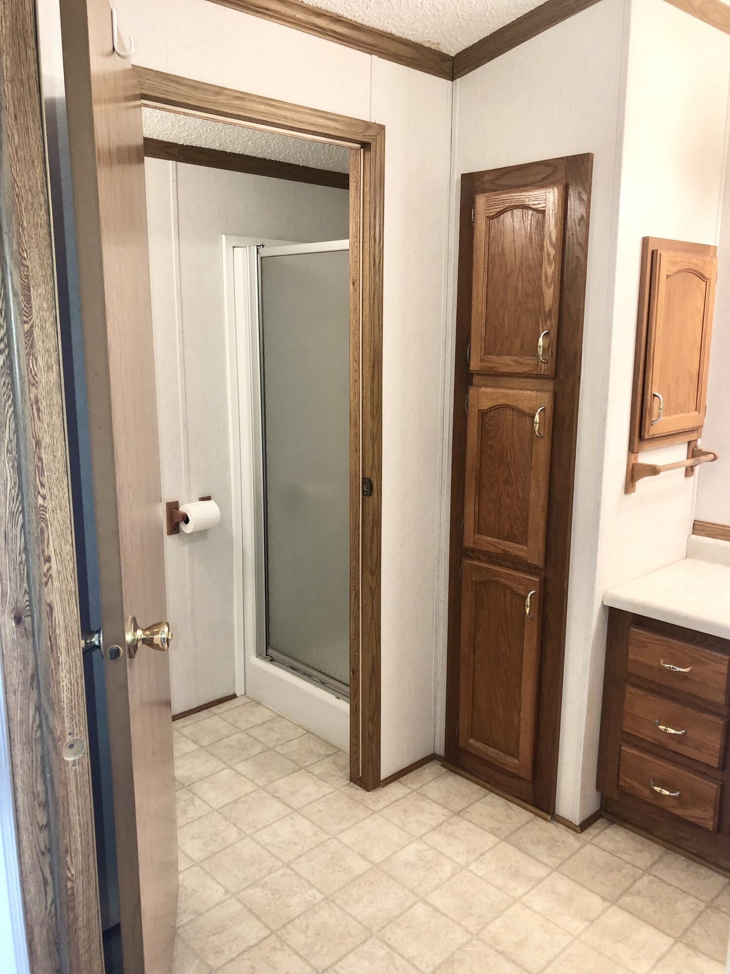 155 E 48th Street, 24