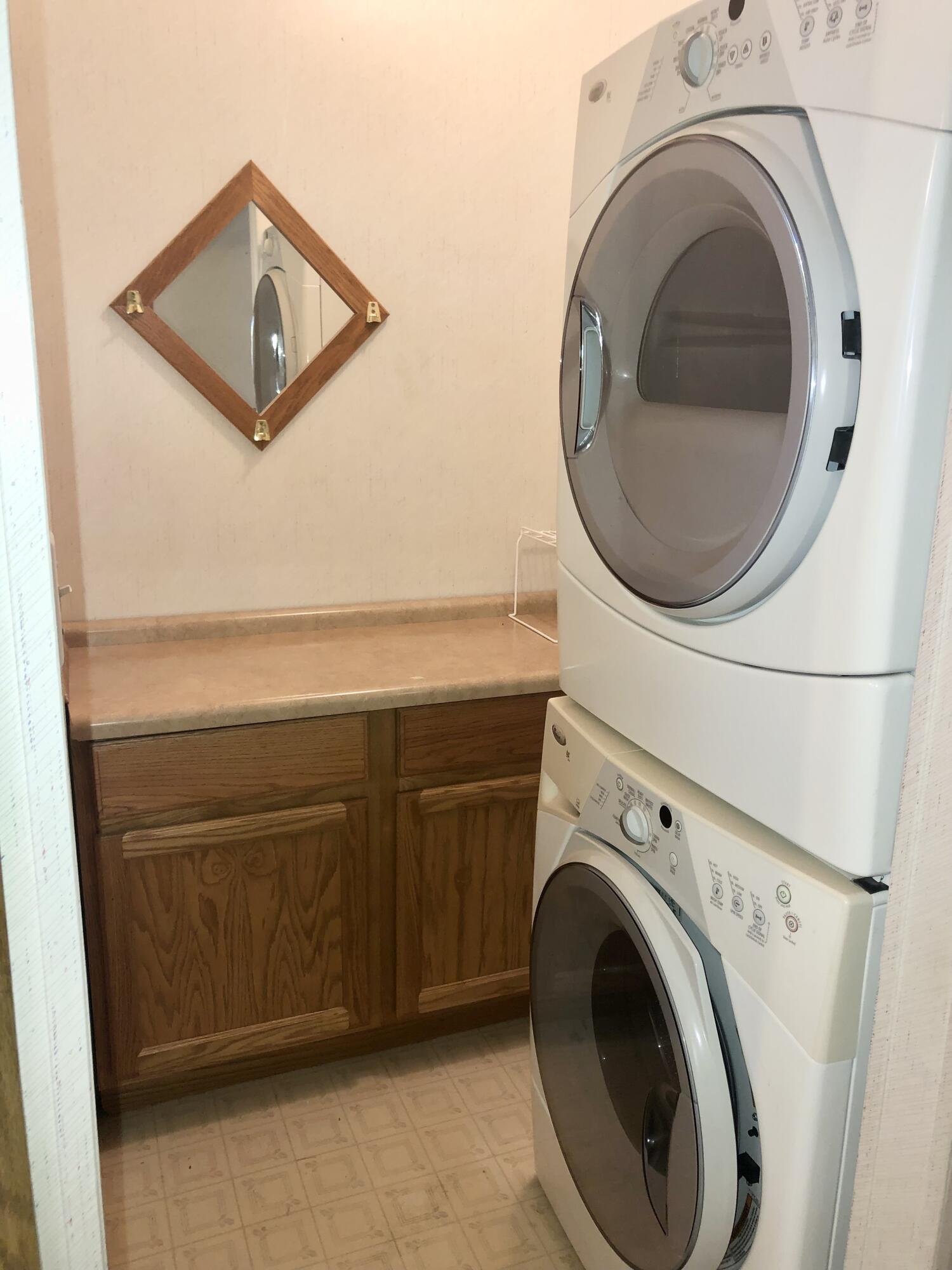 155 E 48th Street, 24