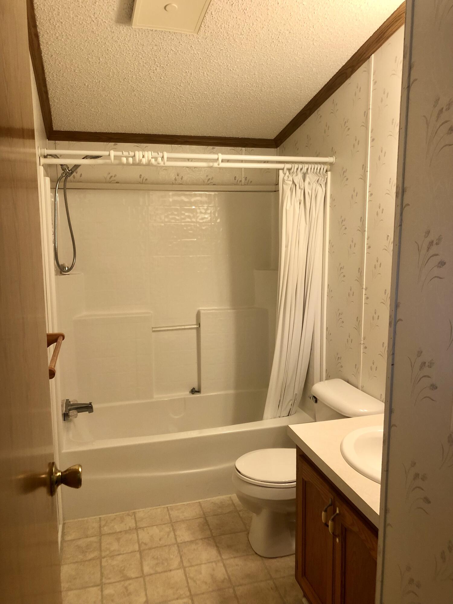 155 E 48th Street, 24