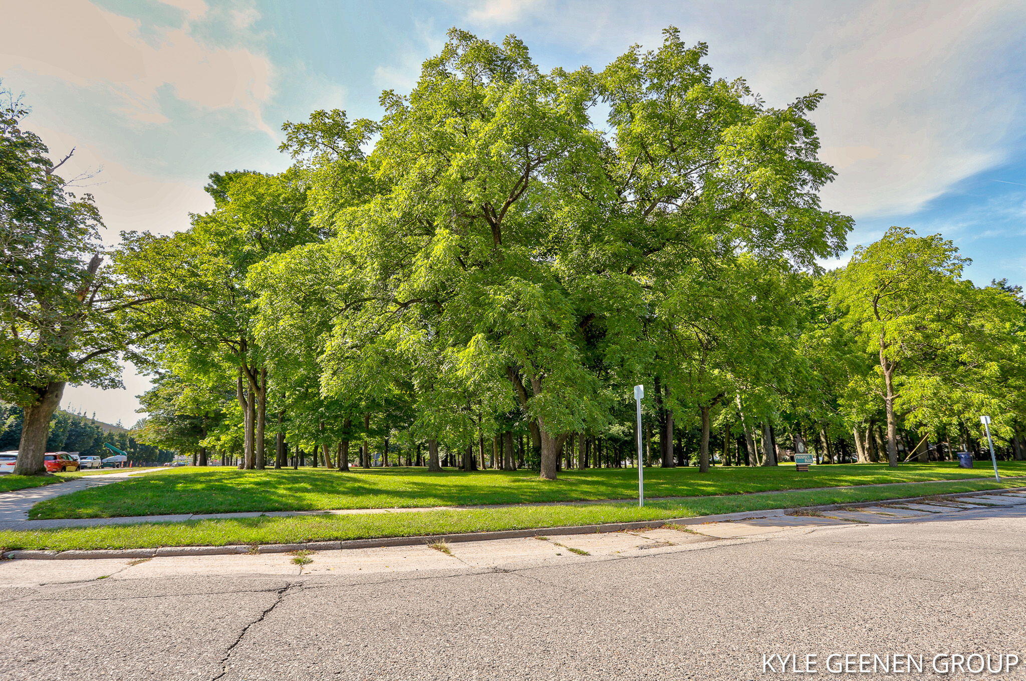 533 COLUMBIA Avenue, 103