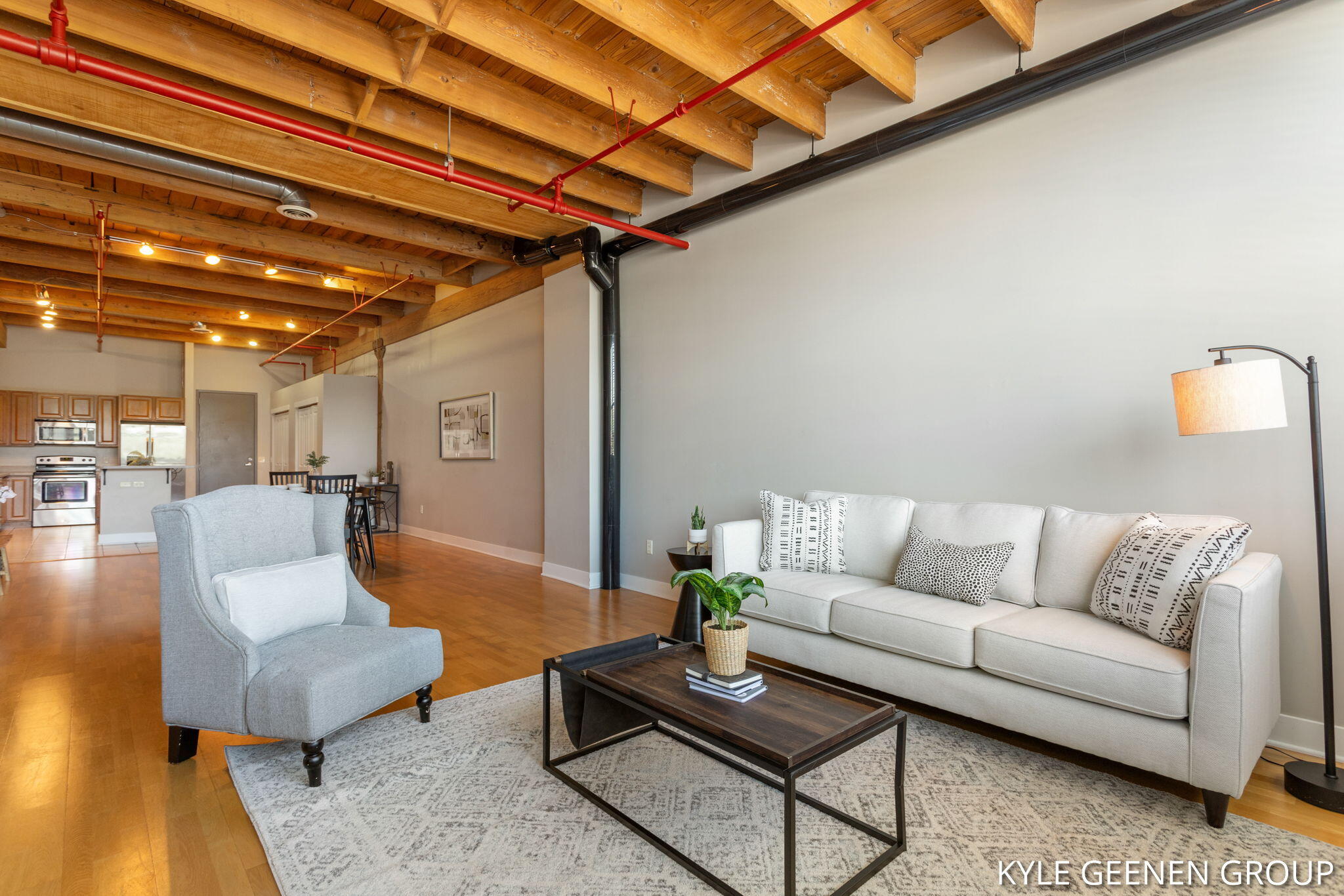 533 COLUMBIA Avenue, 103