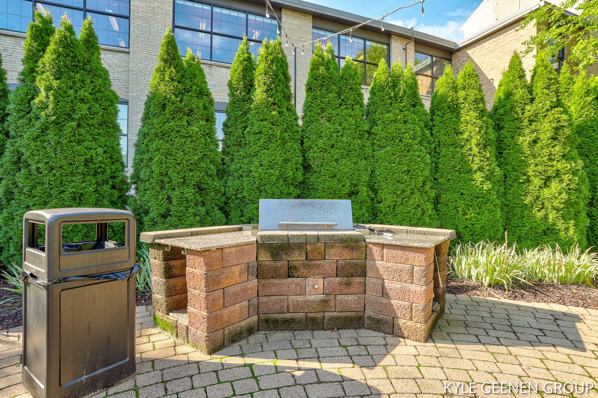 533 COLUMBIA Avenue, 103