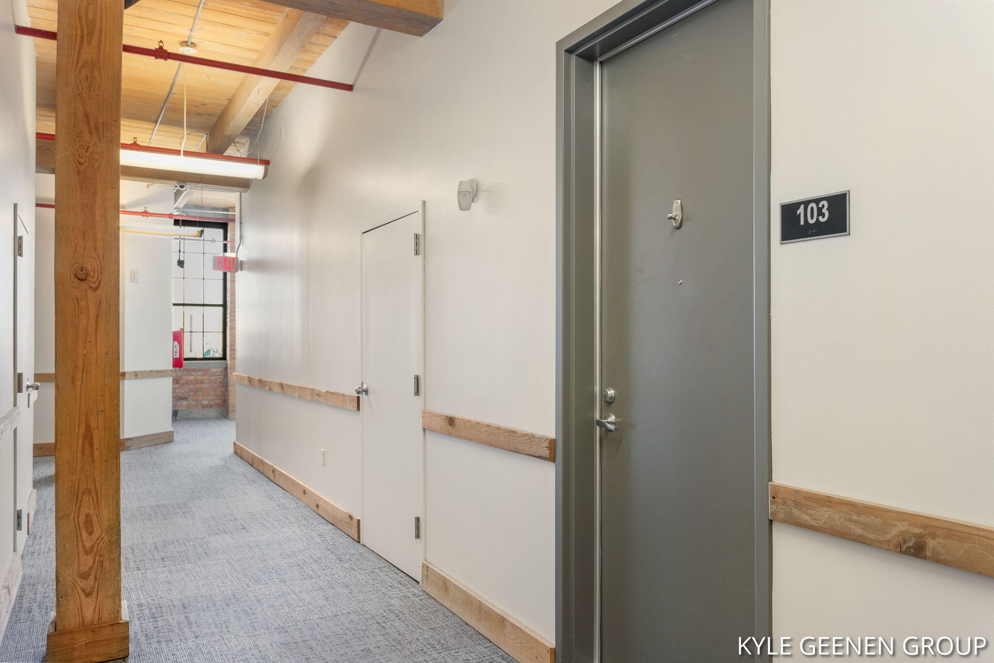 533 COLUMBIA Avenue, 103