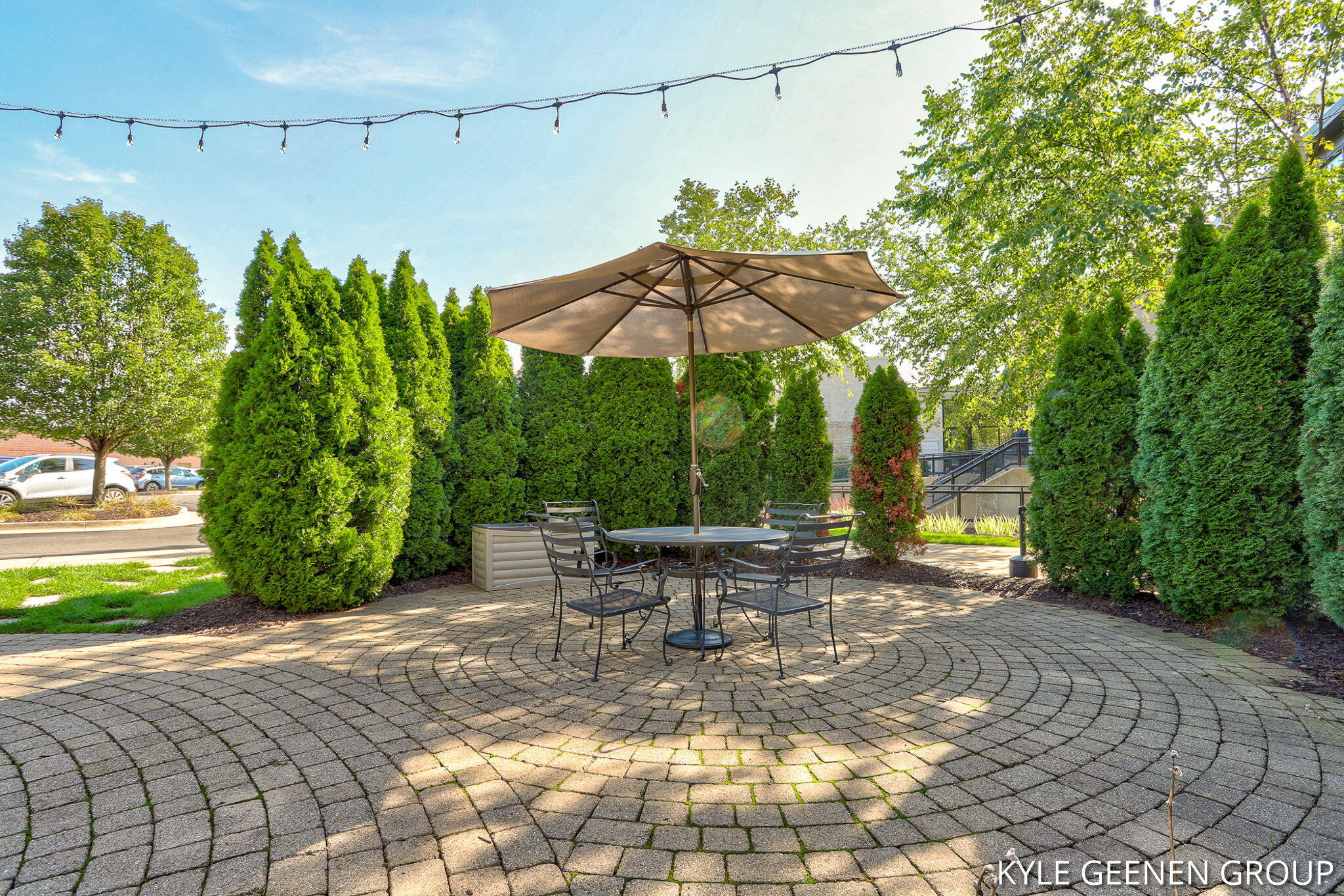 533 COLUMBIA Avenue, 103