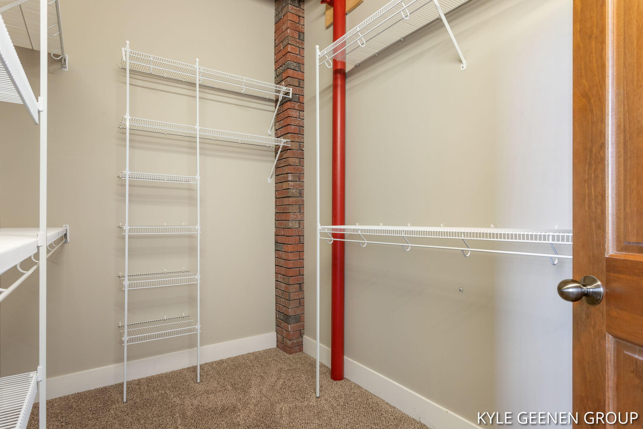 533 COLUMBIA Avenue, 103