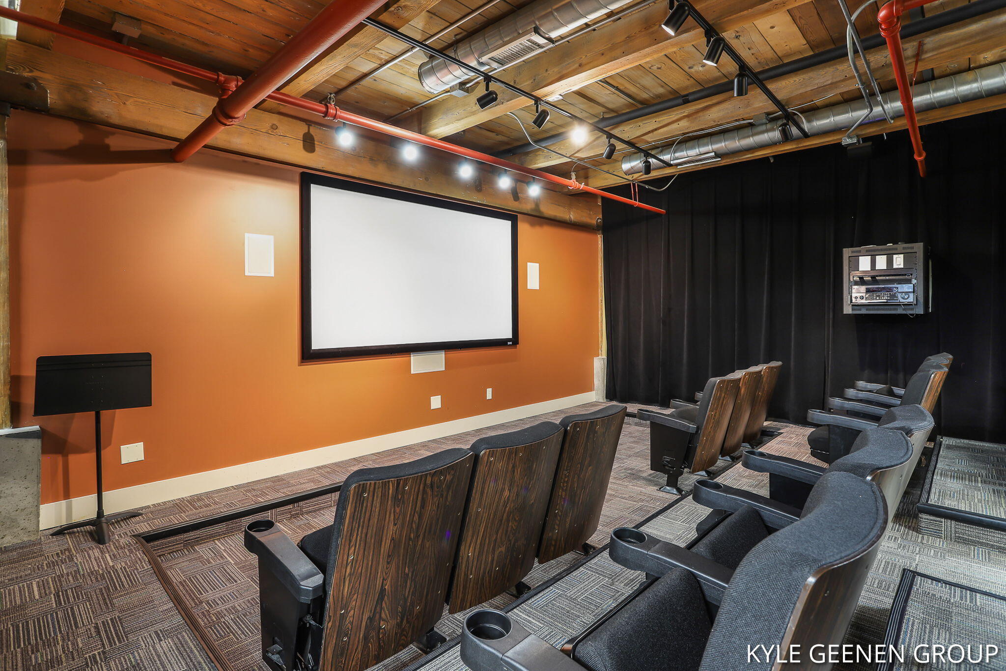 533 COLUMBIA Avenue, 103