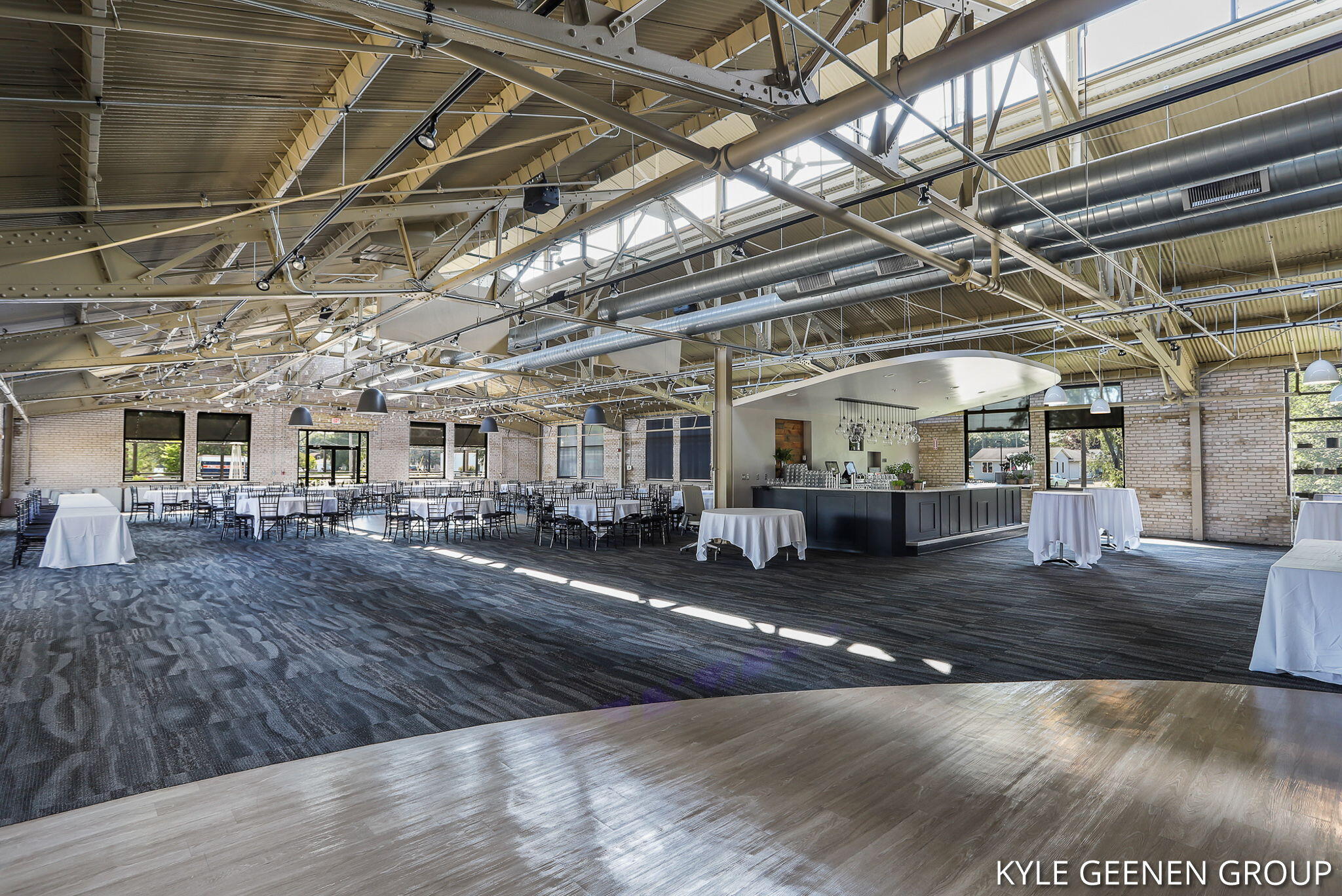 533 COLUMBIA Avenue, 103