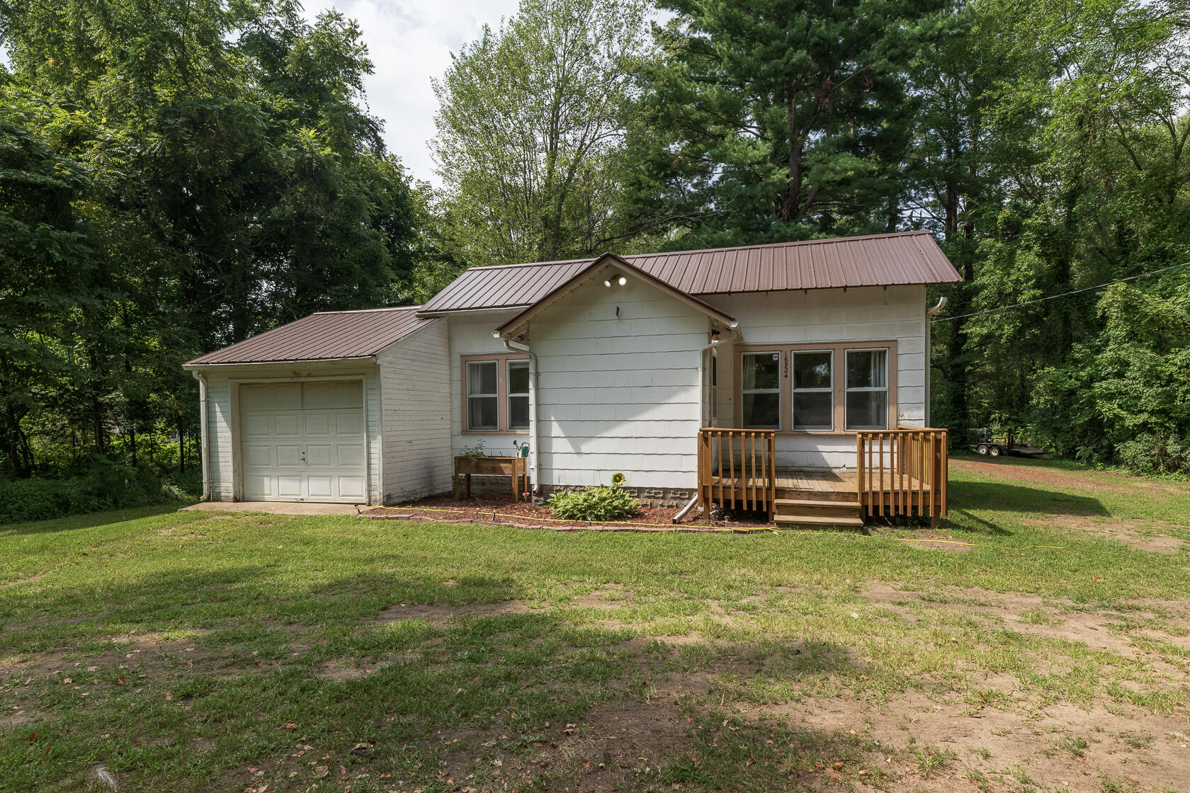 16924 County Road 215