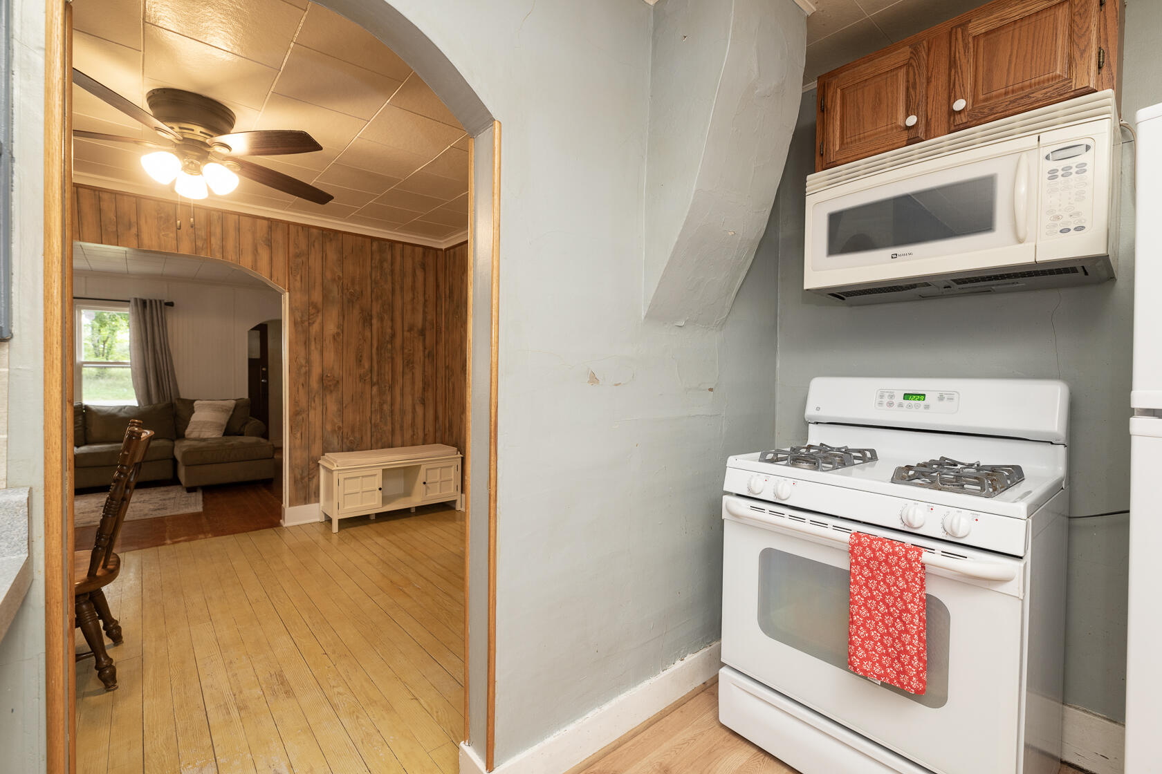 16924 County Road 215