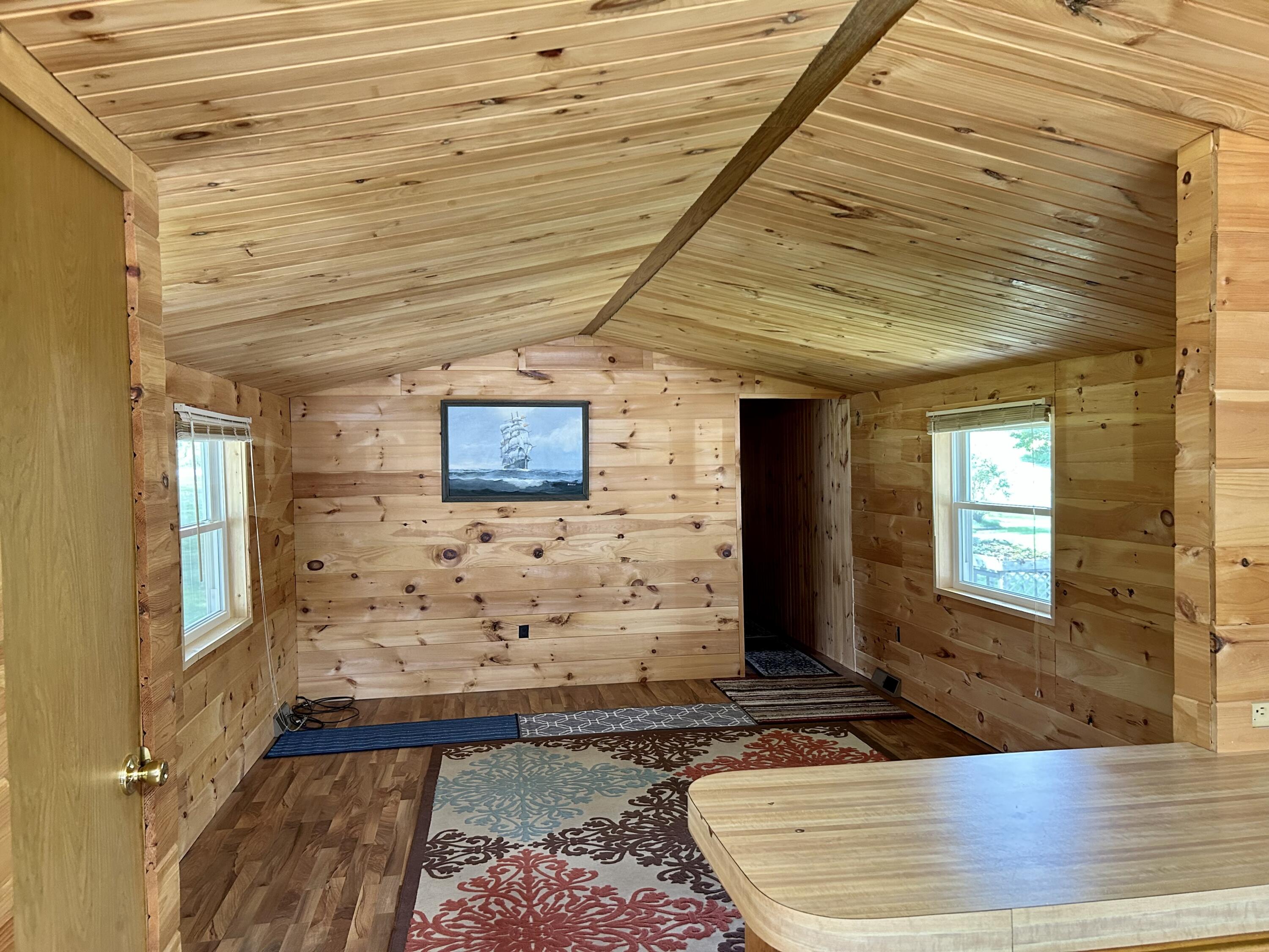 155 E 48th Street, 36