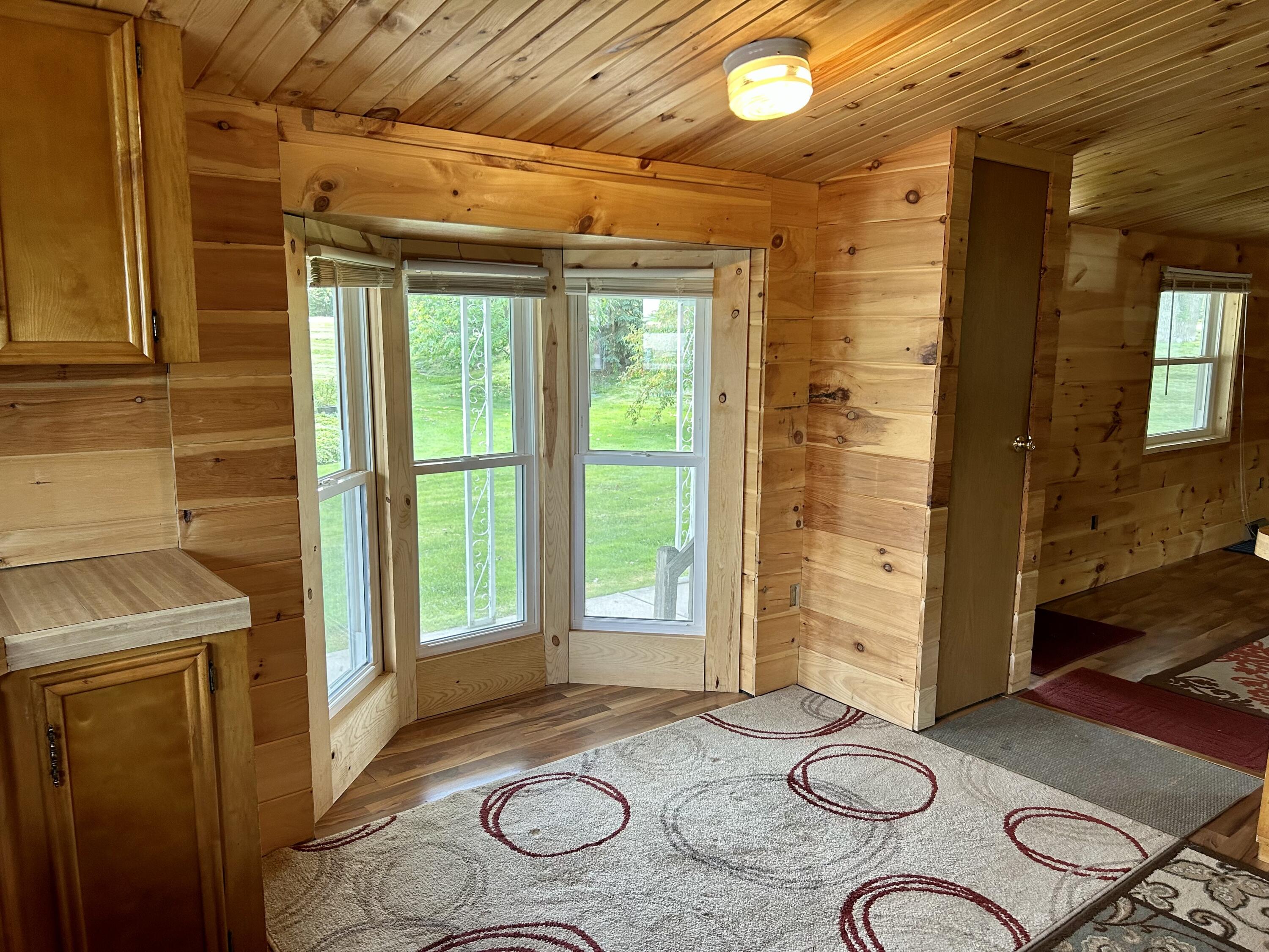 155 E 48th Street, 36