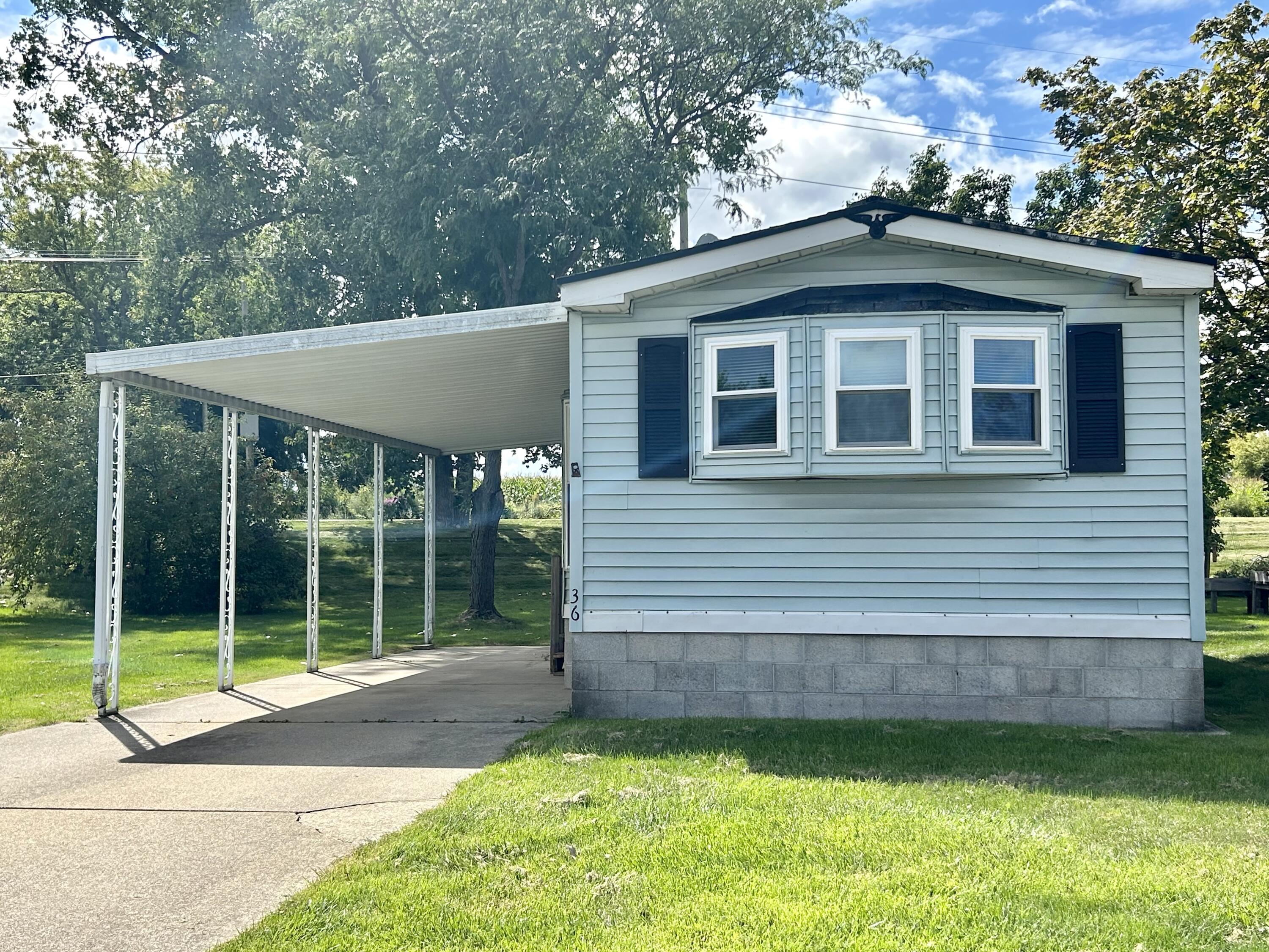 155 E 48th Street, 36