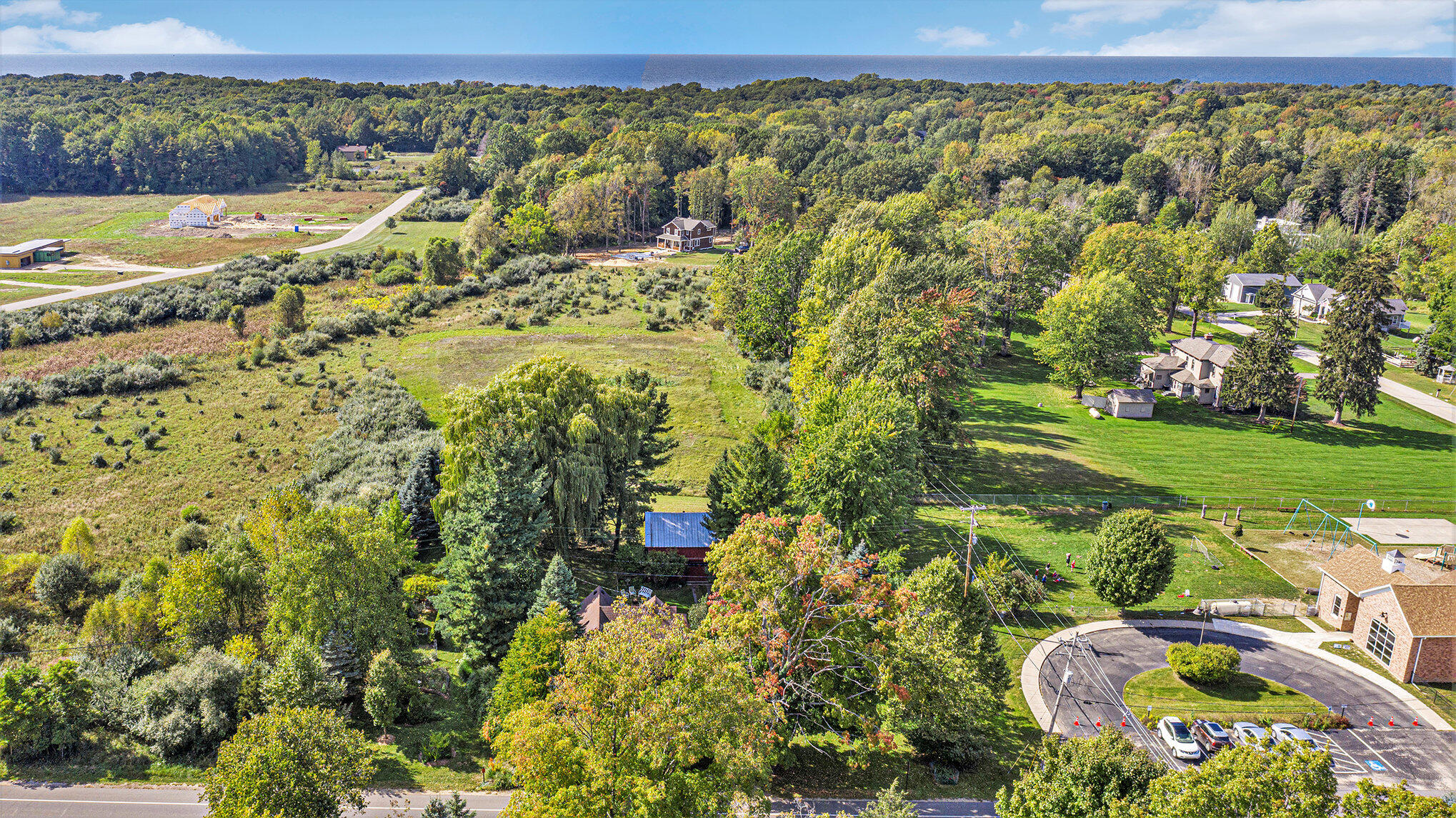 1382 Blue Star Highway