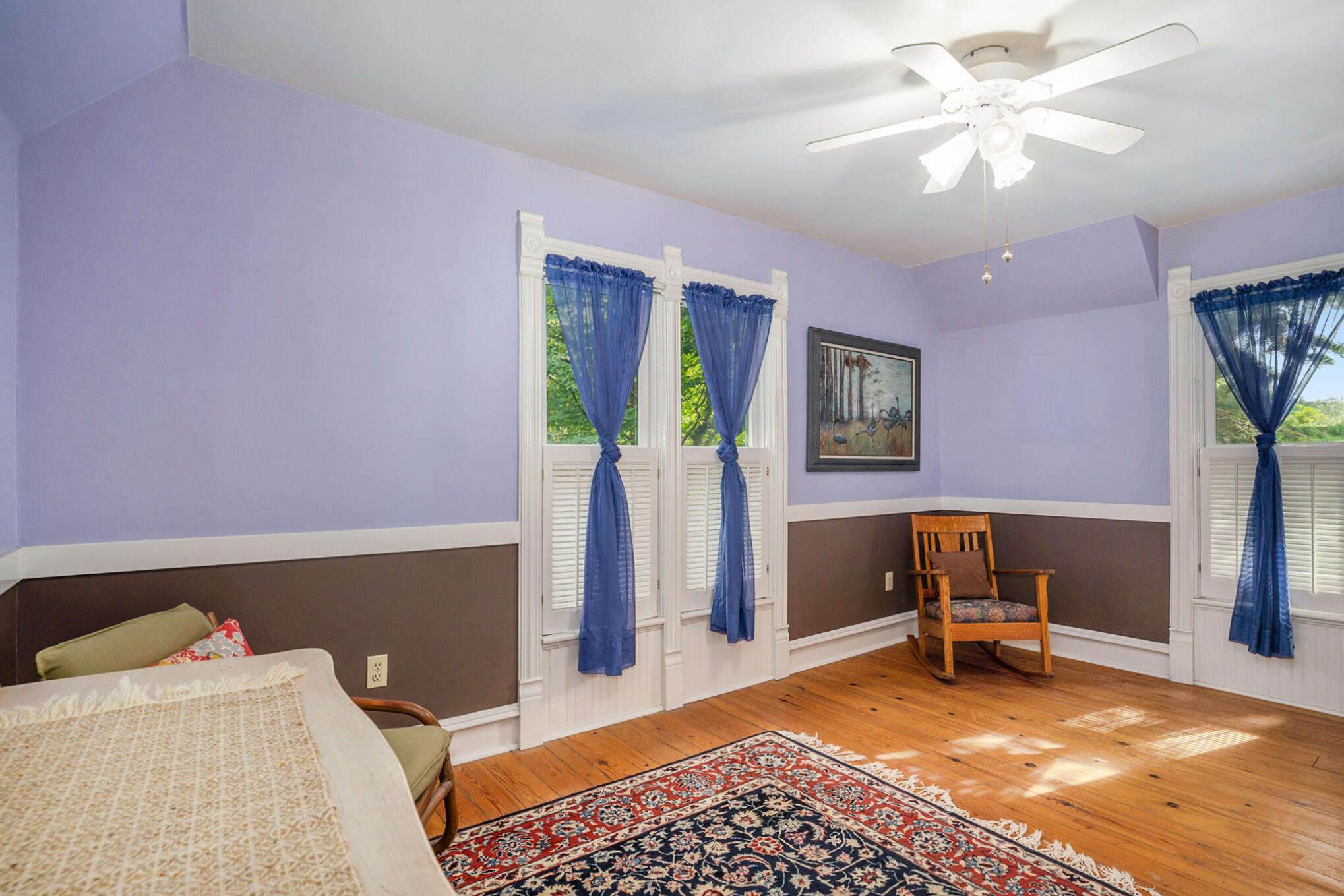 1382 Blue Star Highway