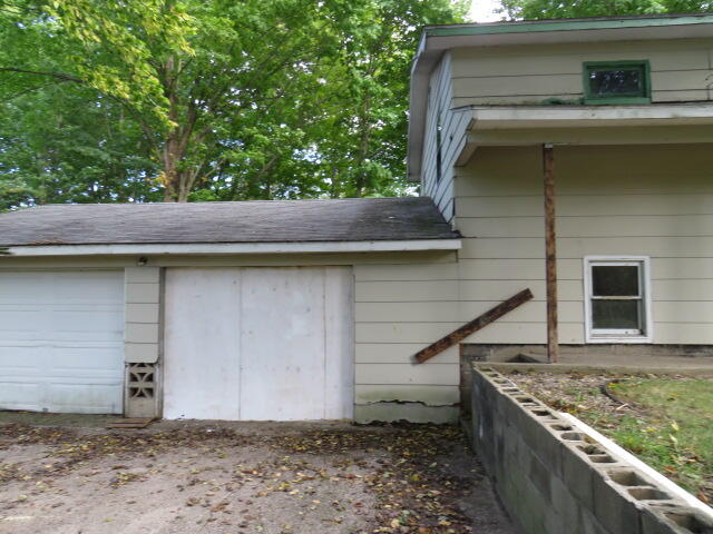 69473 Red Arrow Highway