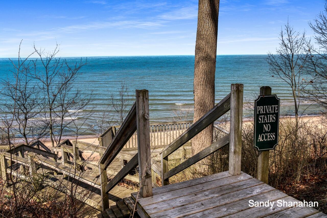 2348 Lakeshore Drive