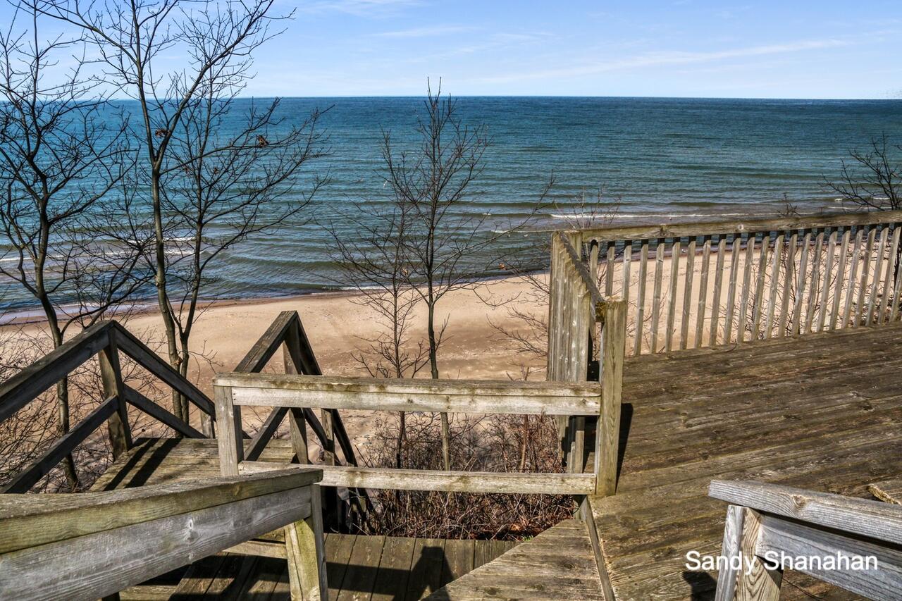 2348 Lakeshore Drive