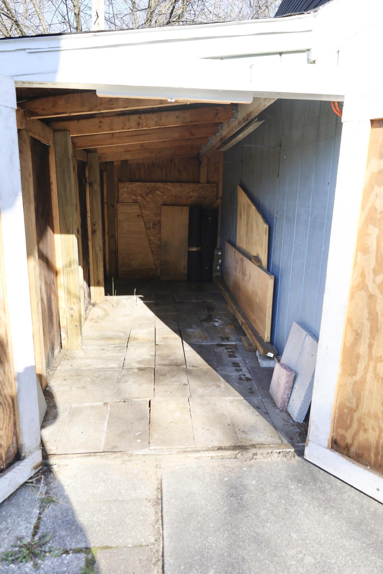 2250 Madalene Avenue