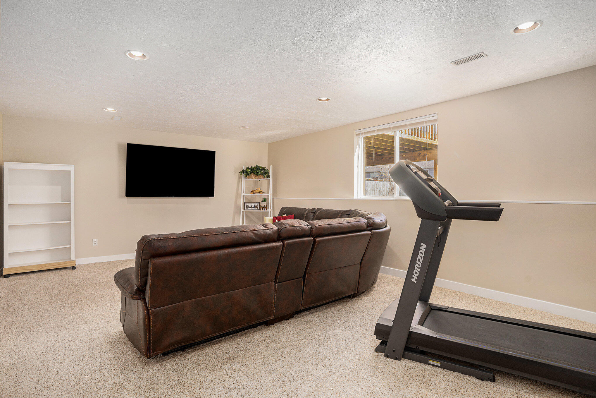 9488 Northwind Drive